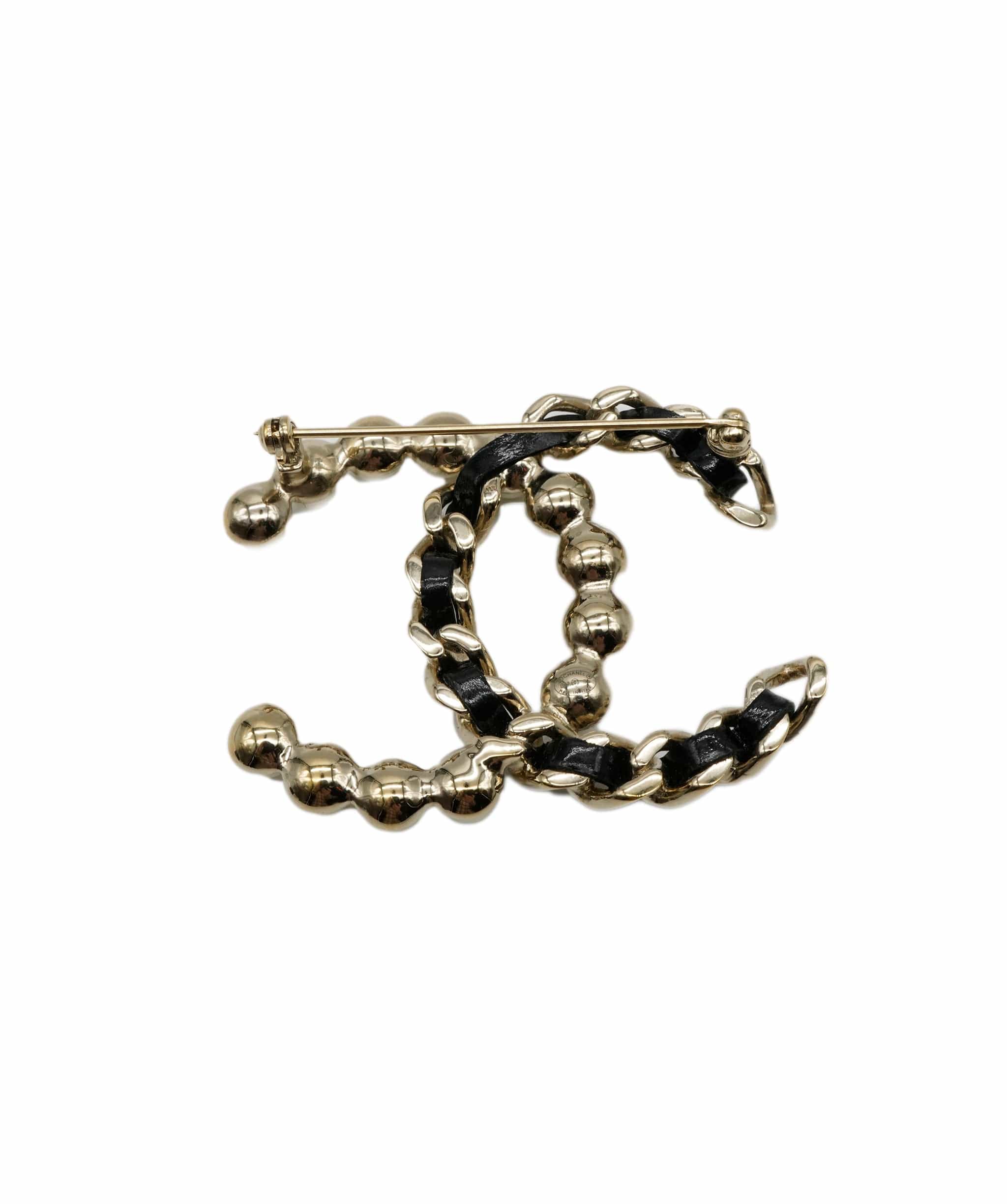 Chanel Chanel crystal brooch ALC0741