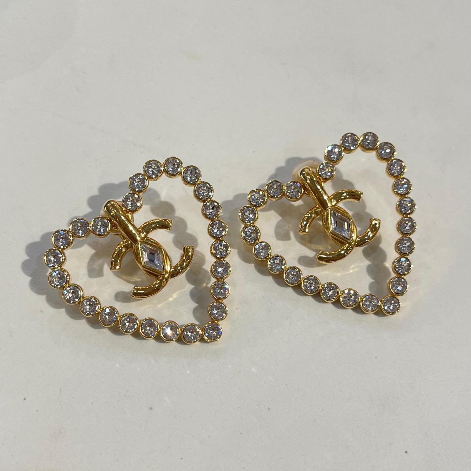 Chanel Chanel earrings heart rhinestone ASL8731