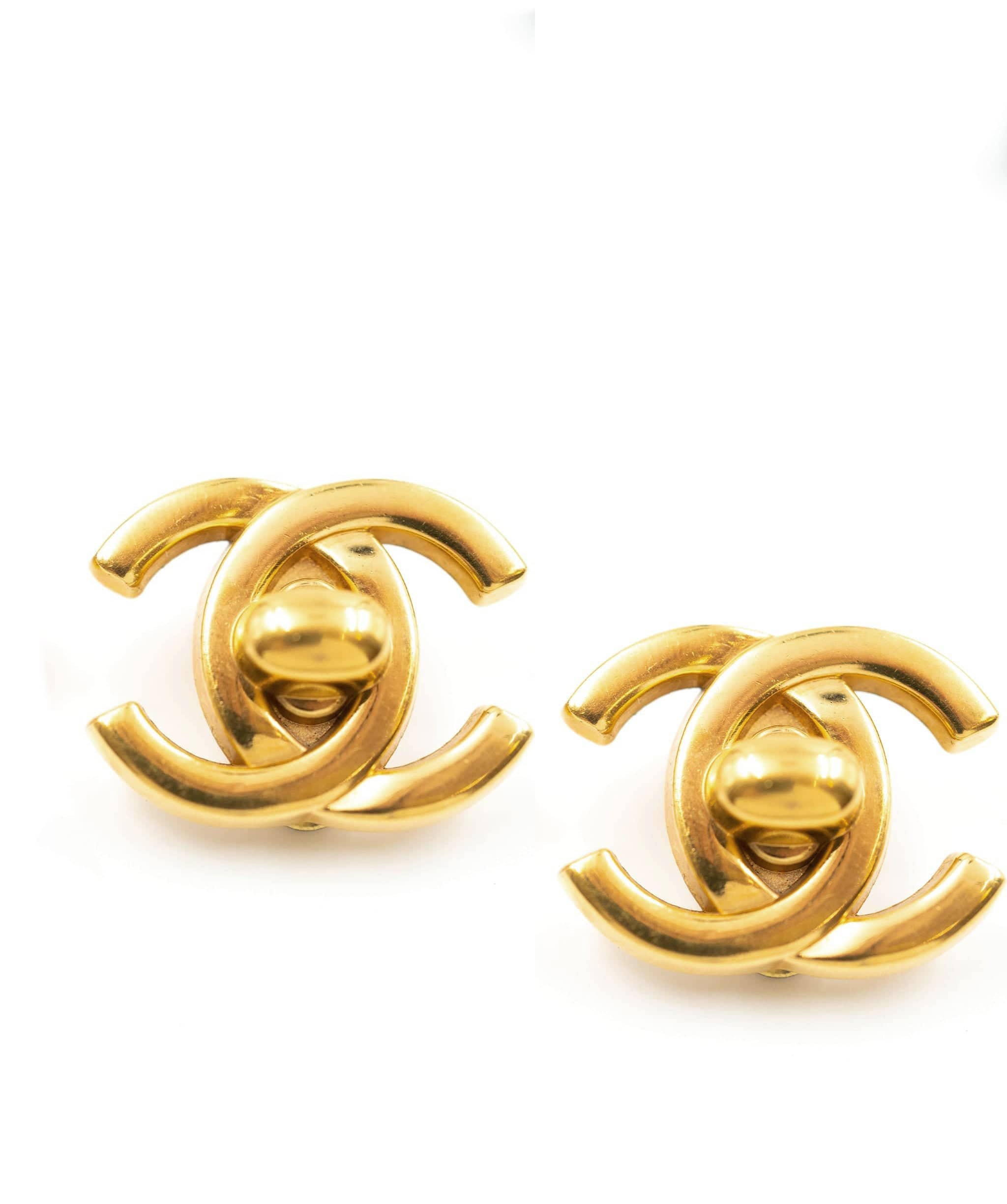 Chanel Chanel gold CC turnlocks  - AJC0282