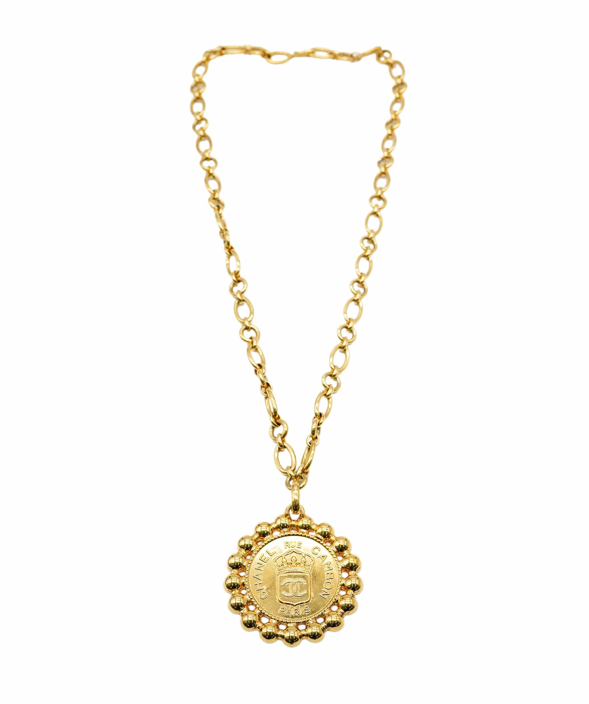 Chanel Chanel large coin medallion necklace - AJC0411