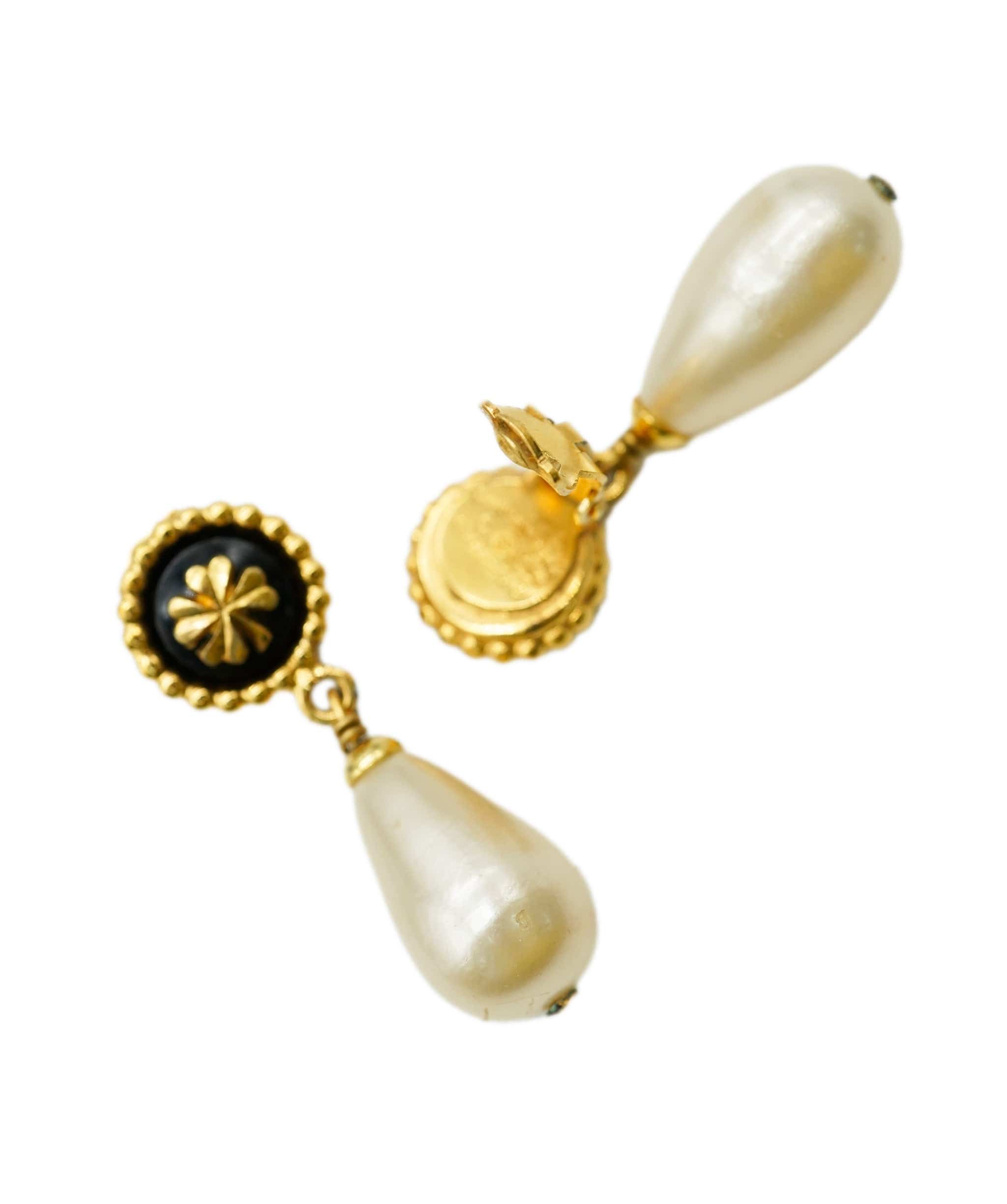 Chanel Chanel Pearl Clip on Earrings ASL2682