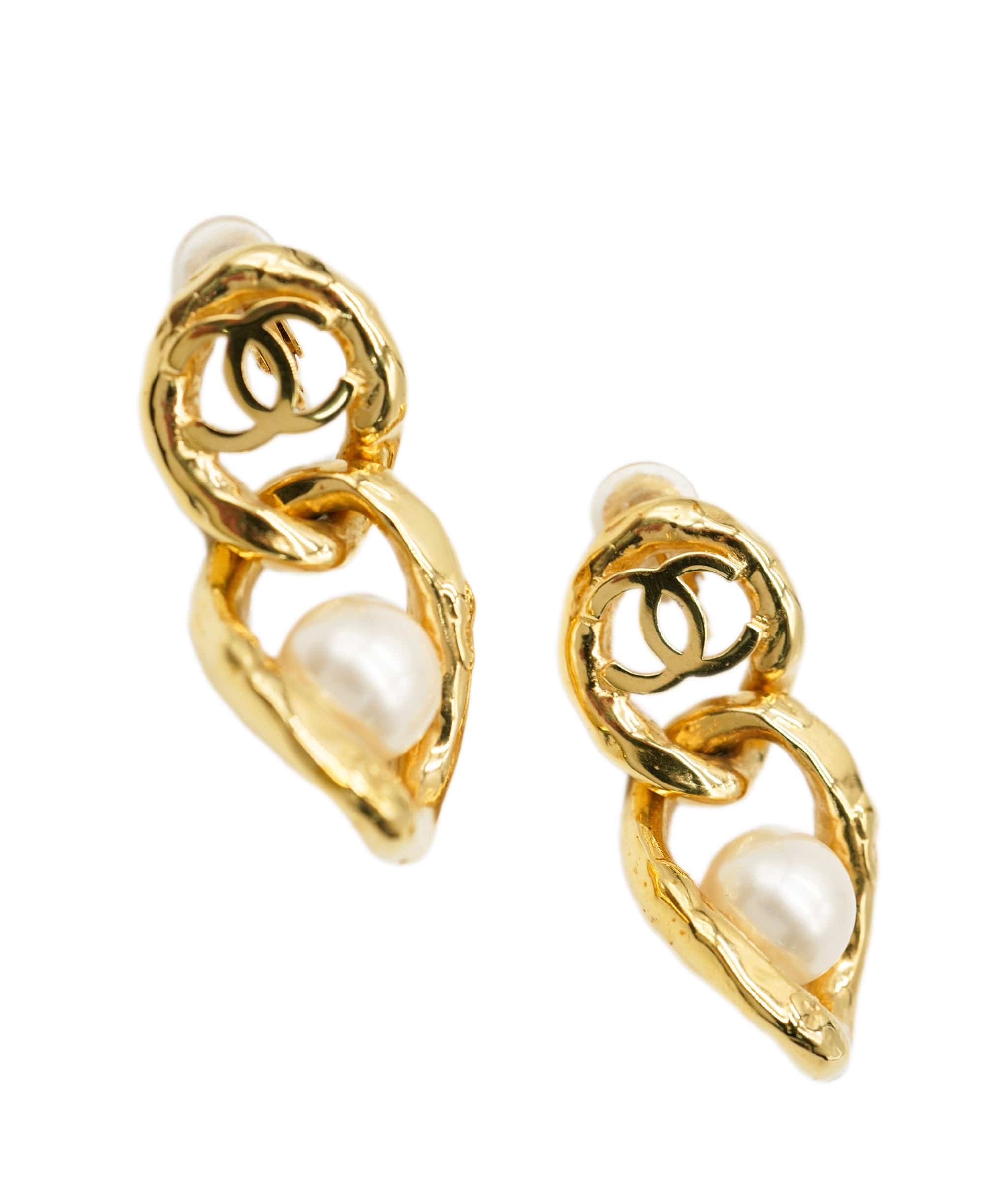 Chanel Chanel pearl drop quilted earrings  ALC0758