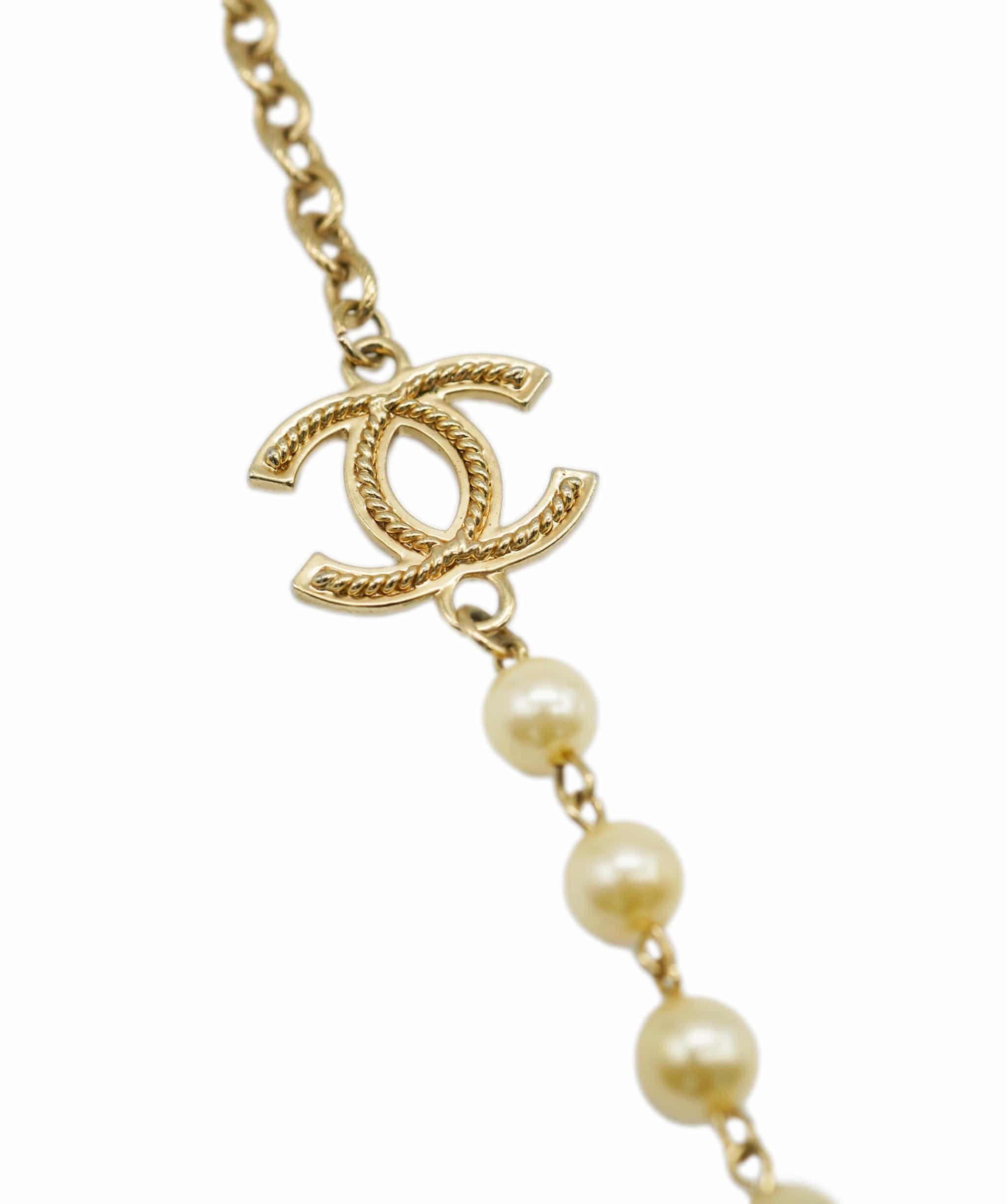 Chanel Chanel pearl necklace  - ASL1904