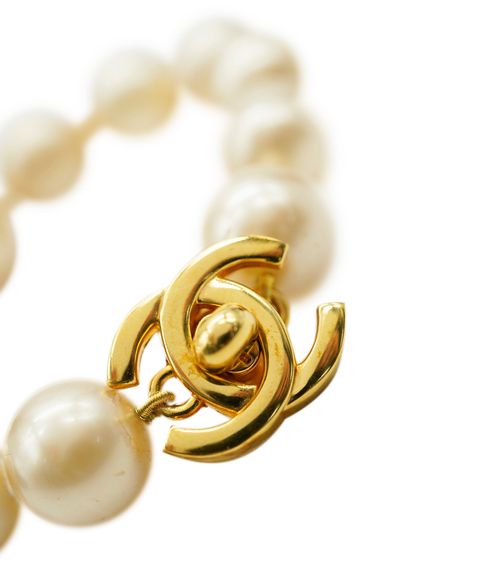 Chanel Chanel pearl turnlock bracelet - AJC0465