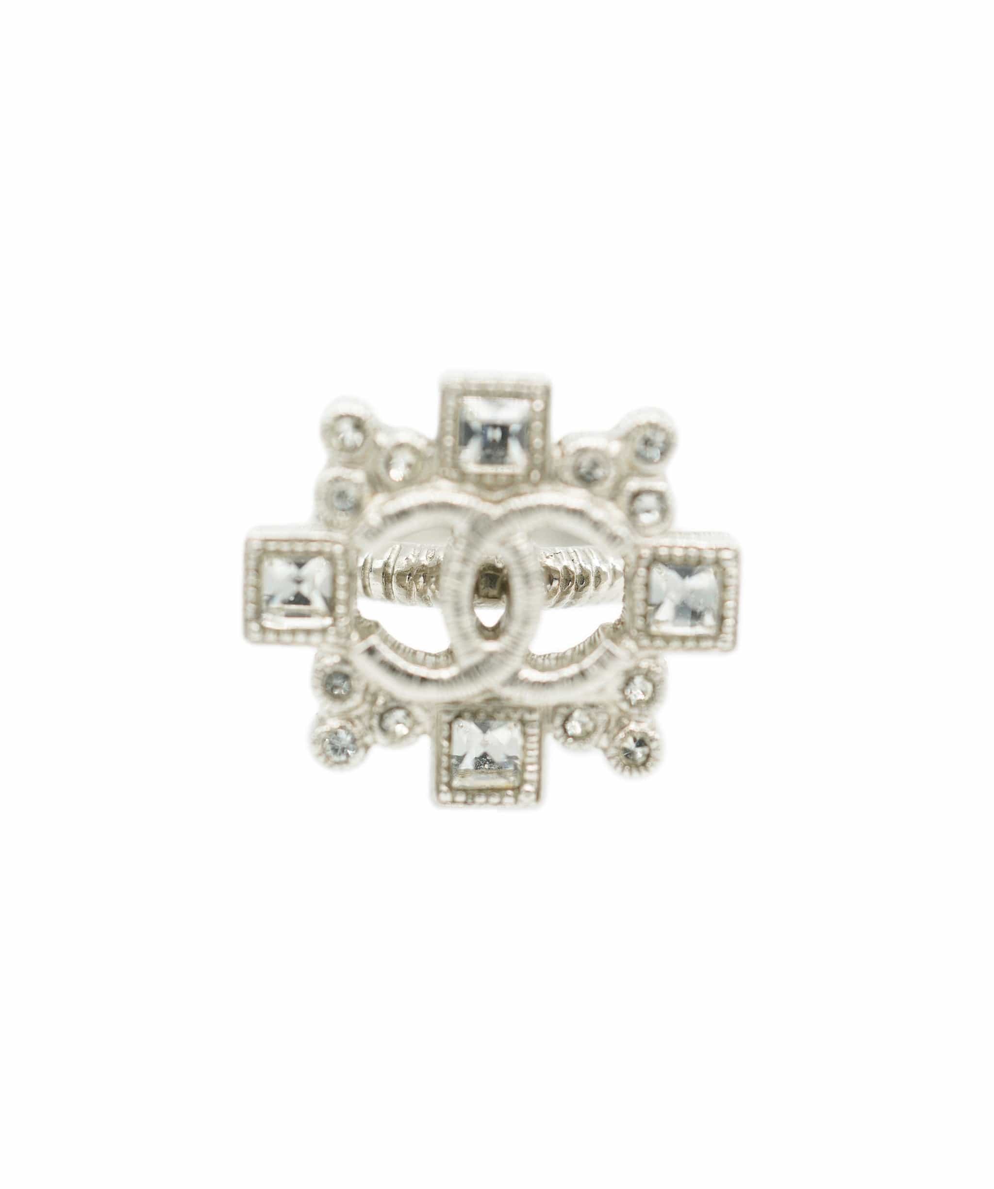 Chanel Chanel square diamonte ring CC ALC0534