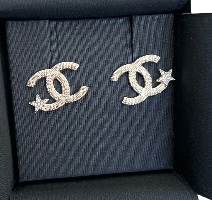 Chanel Chanel Stud Earrings Pierced UKL1286