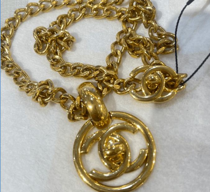 Chanel Chanel turn lock necklace gold plated ASL8737