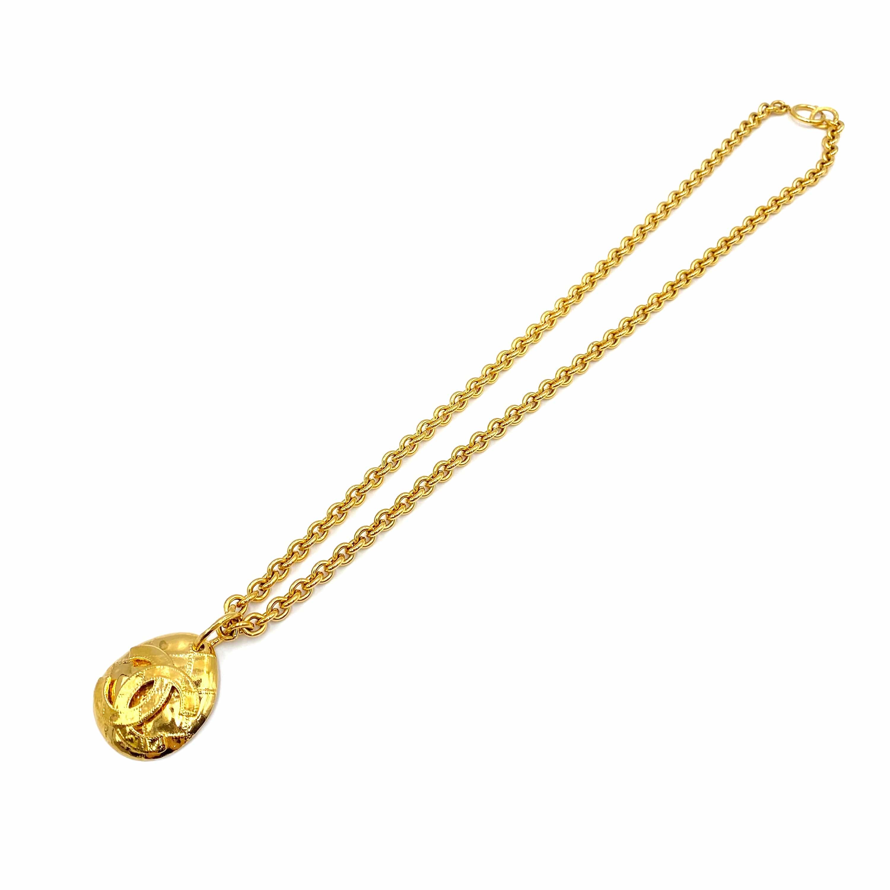 Chanel *AUCTION* Chanel Vintage Necklace Quilted Teardrop CC 94P 90238514