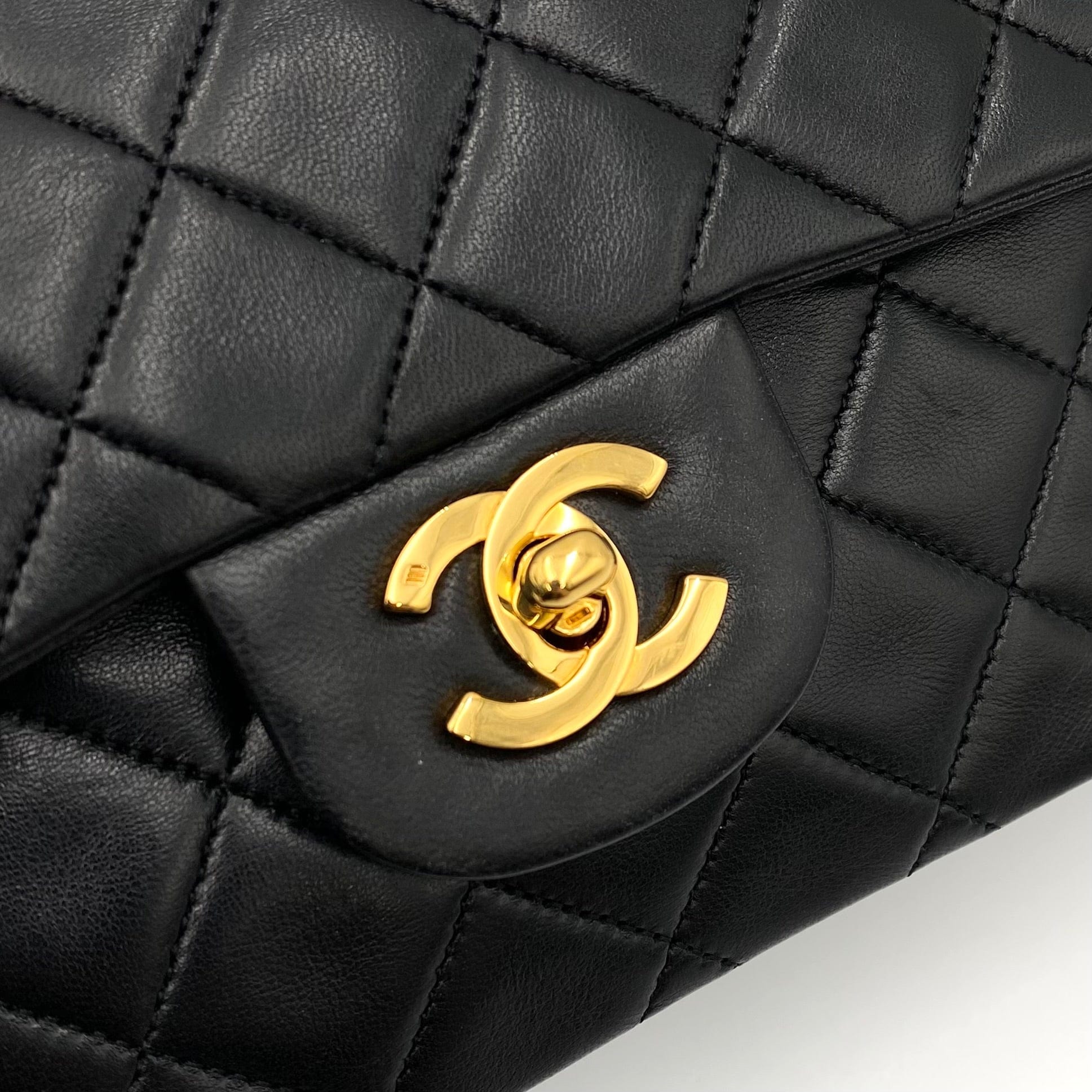 Chanel CHANEL VINTAGE CLASSIC FLAP SMALL BLACK LAMBSKIN GHW #1