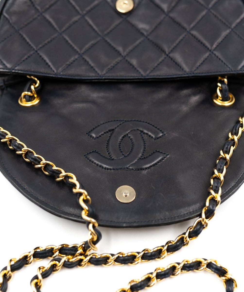 11 Chanel camellia tote - AWL3258