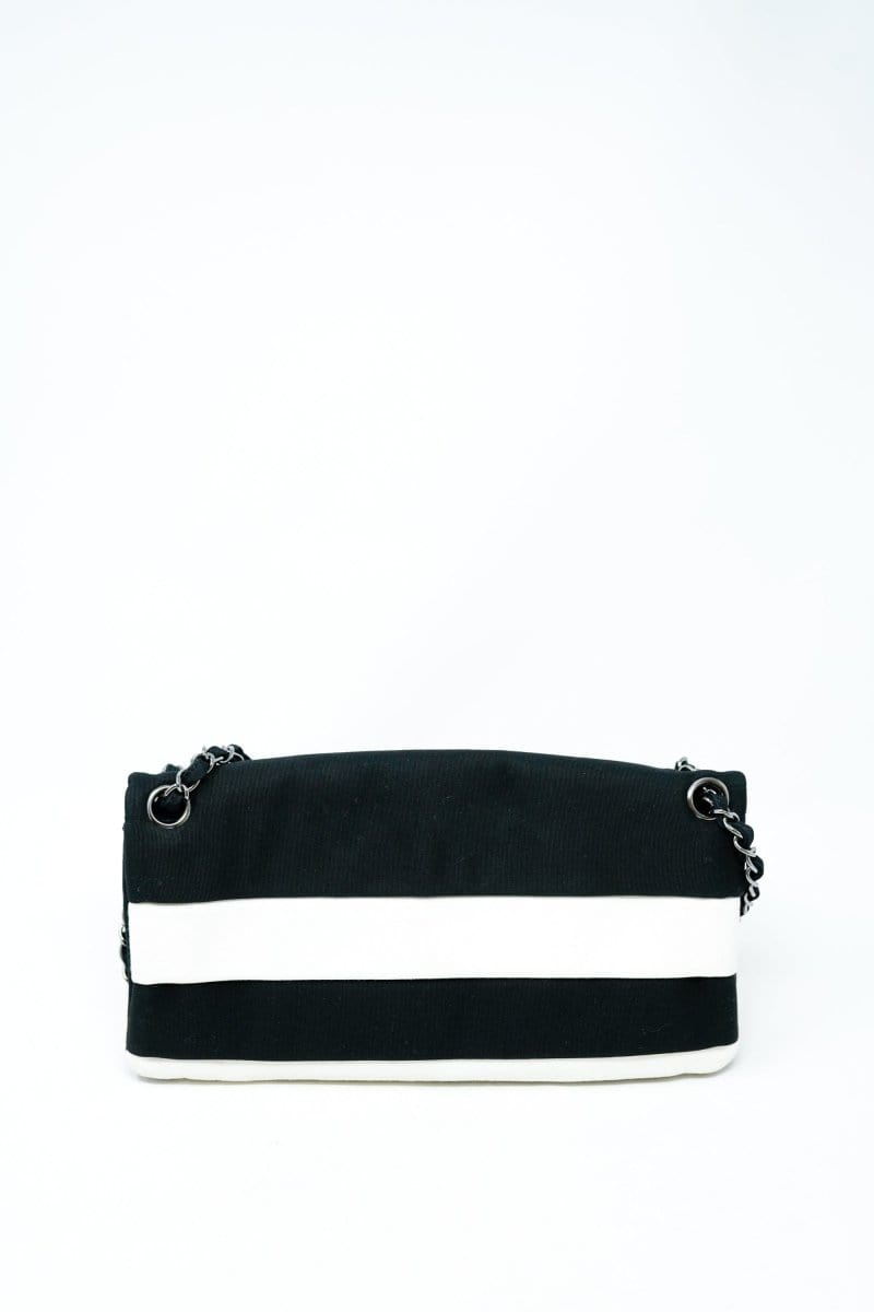 32. LP x C Chanel Monochrome 2.55 Soft Flap Bag PHW - AGL1573