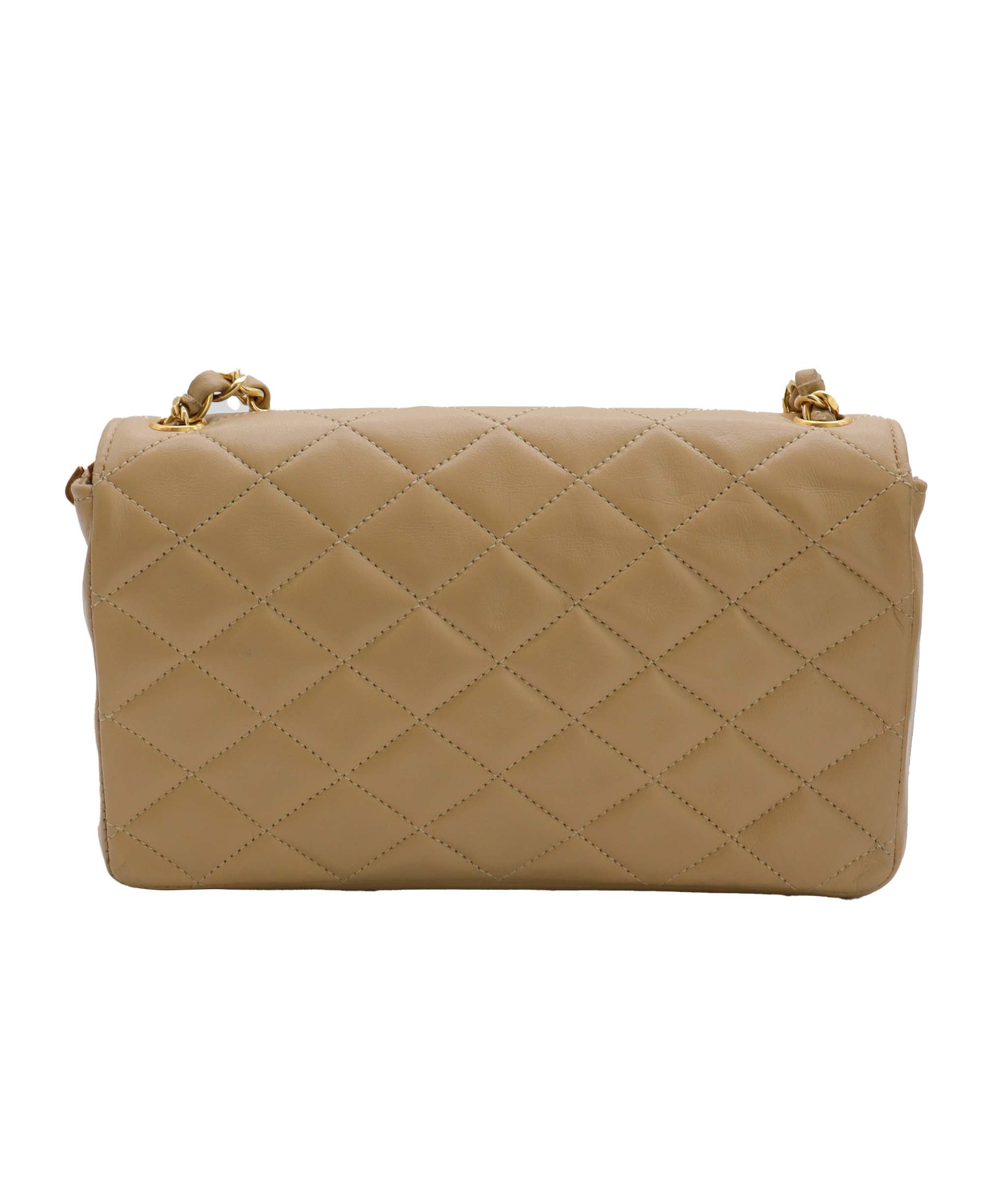 Chanel CAHNEL BIG CC ChainShoulder Beige DXBS0989