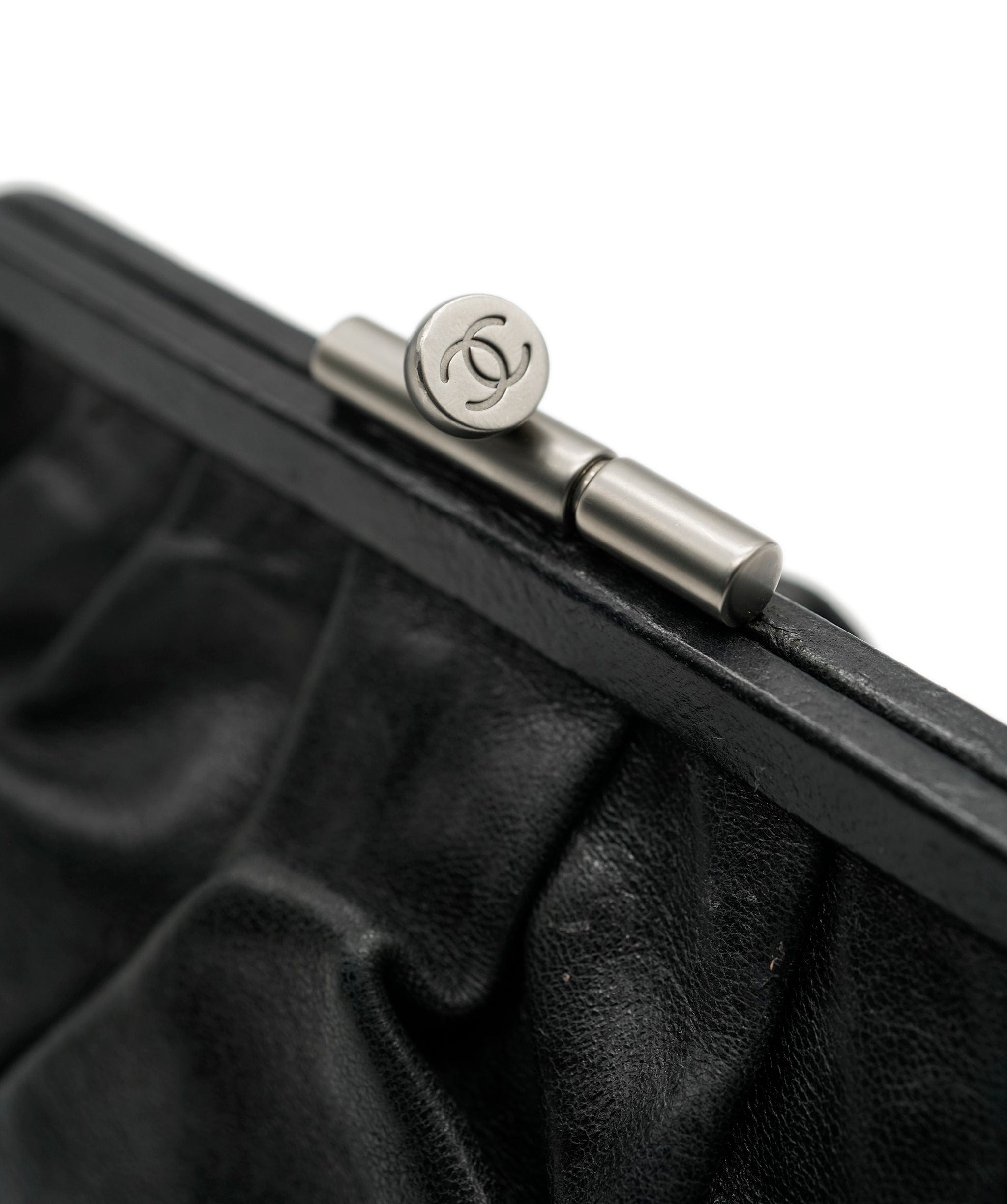 Chanel Chanel black clutch kisslock ALC0579