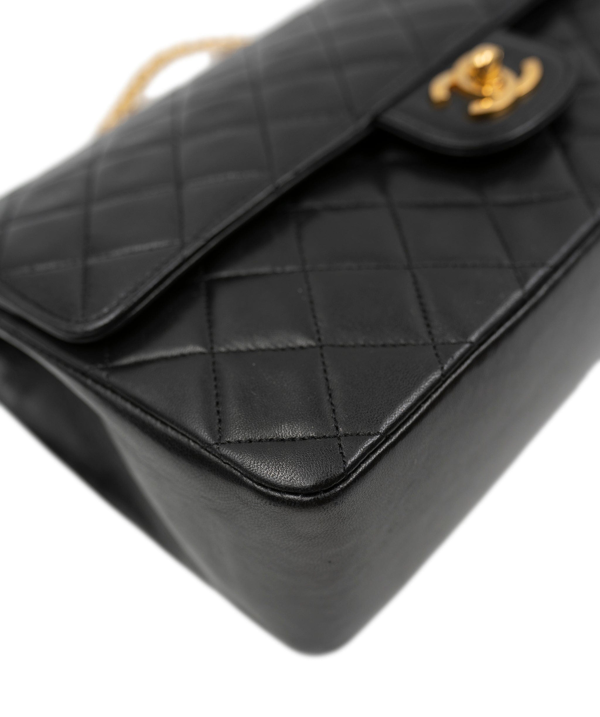 Chanel Chanel black lambskin Flapbag - ASL1368