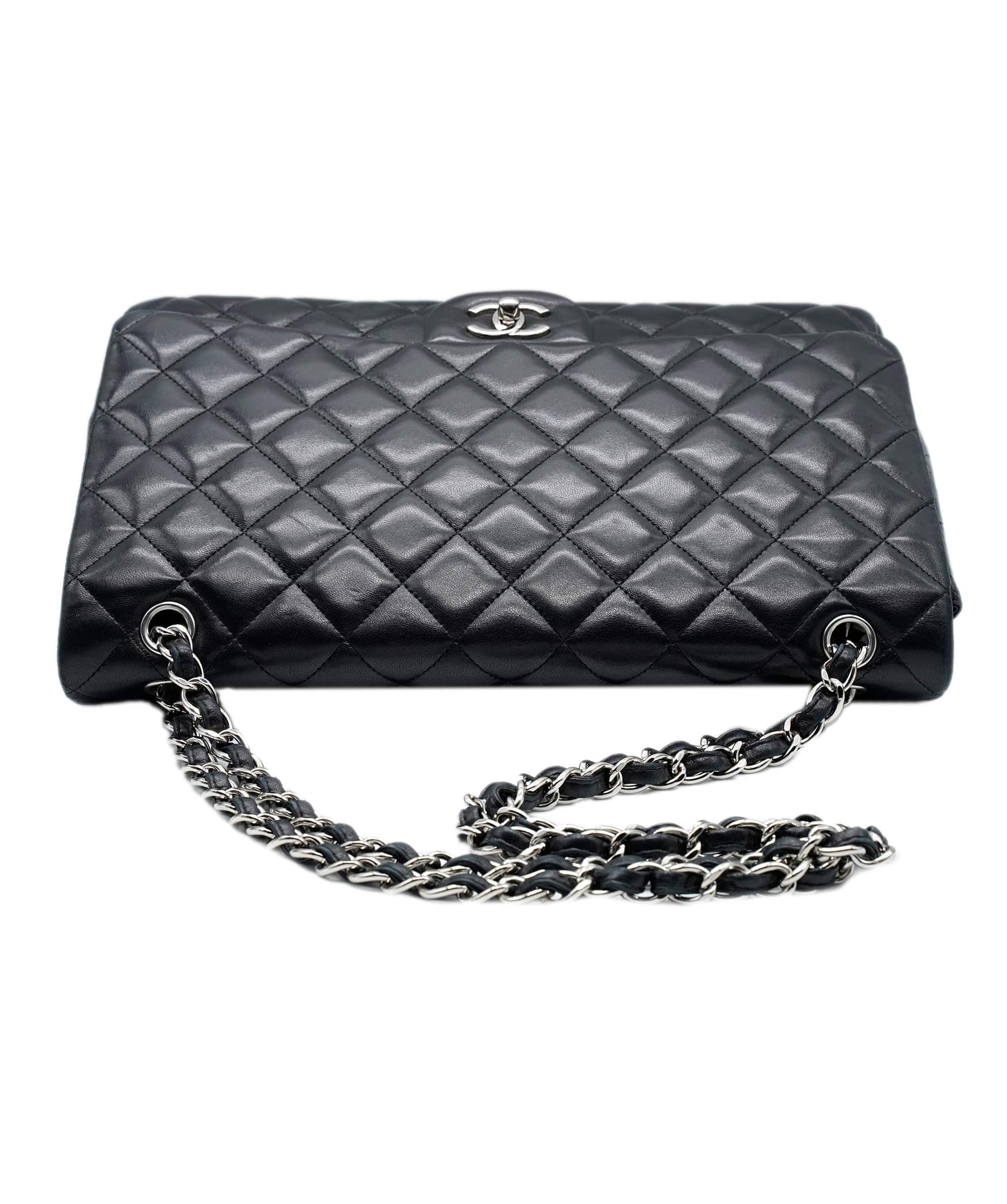 Chanel Chanel Black Lambskin Maxi Single Flap Bag ASC2367