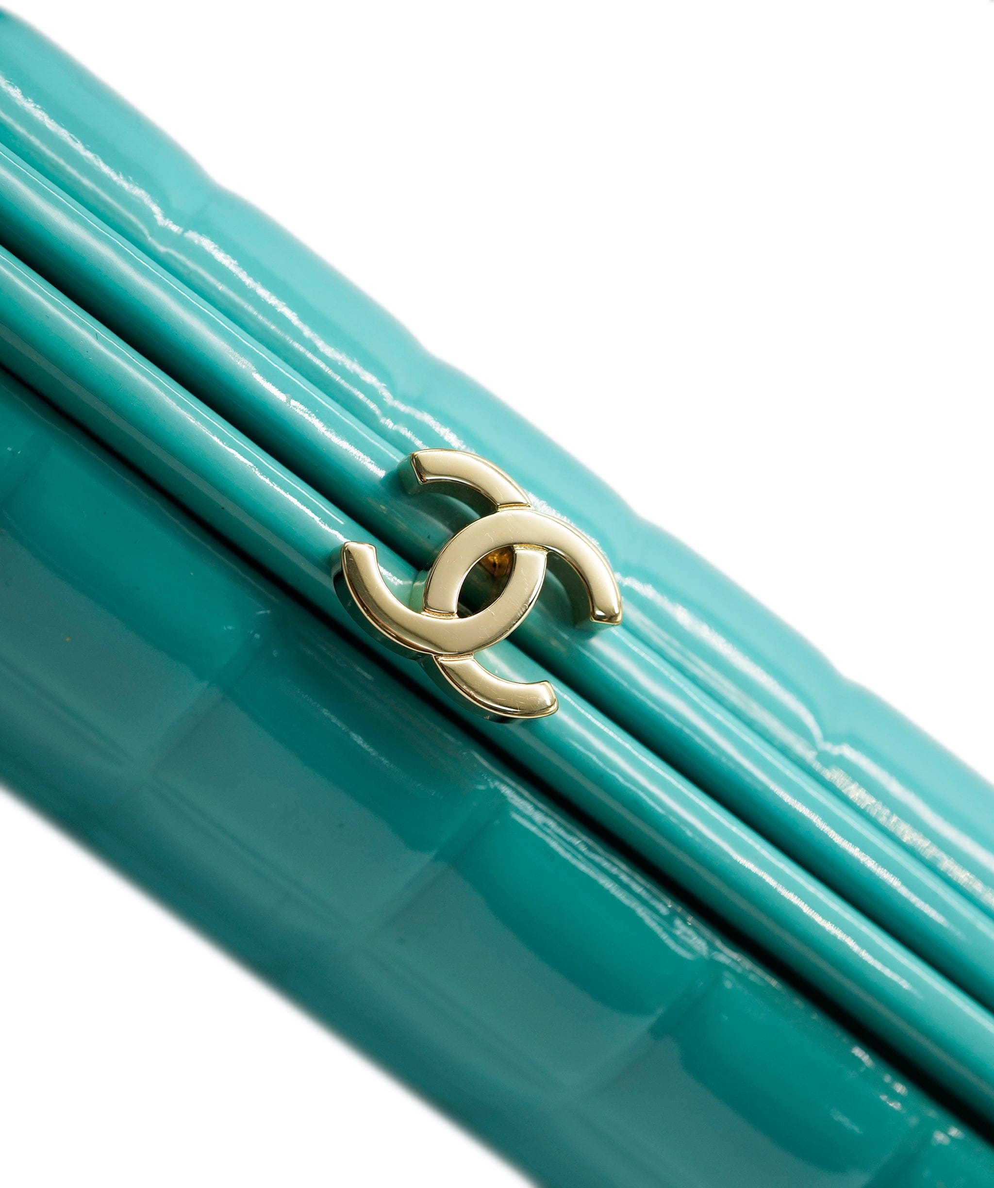 Chanel Chanel Blue Patent Clutch Bag  ALC1280