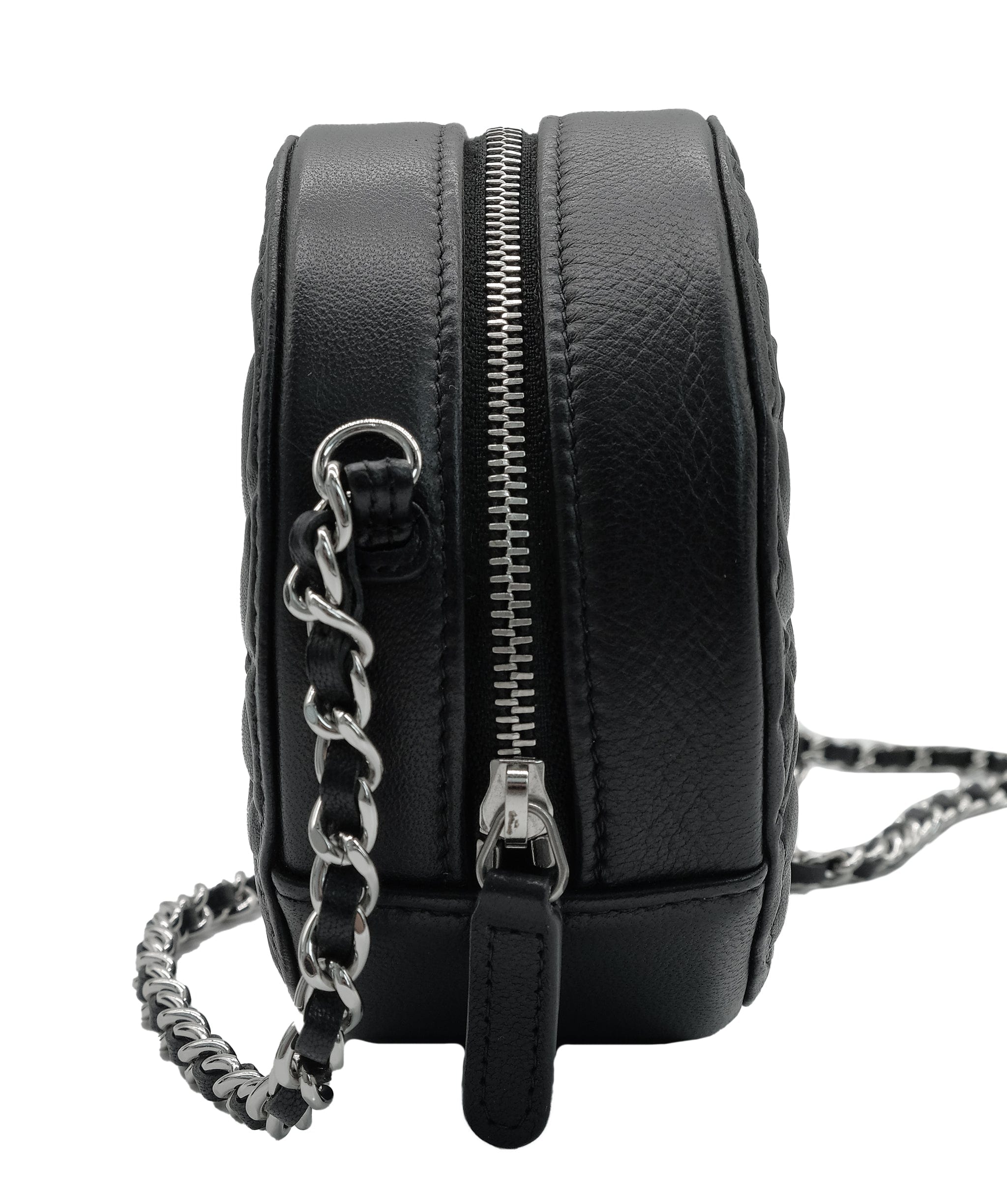 Chanel Chanel Camelia Round Crossbody RJC2544