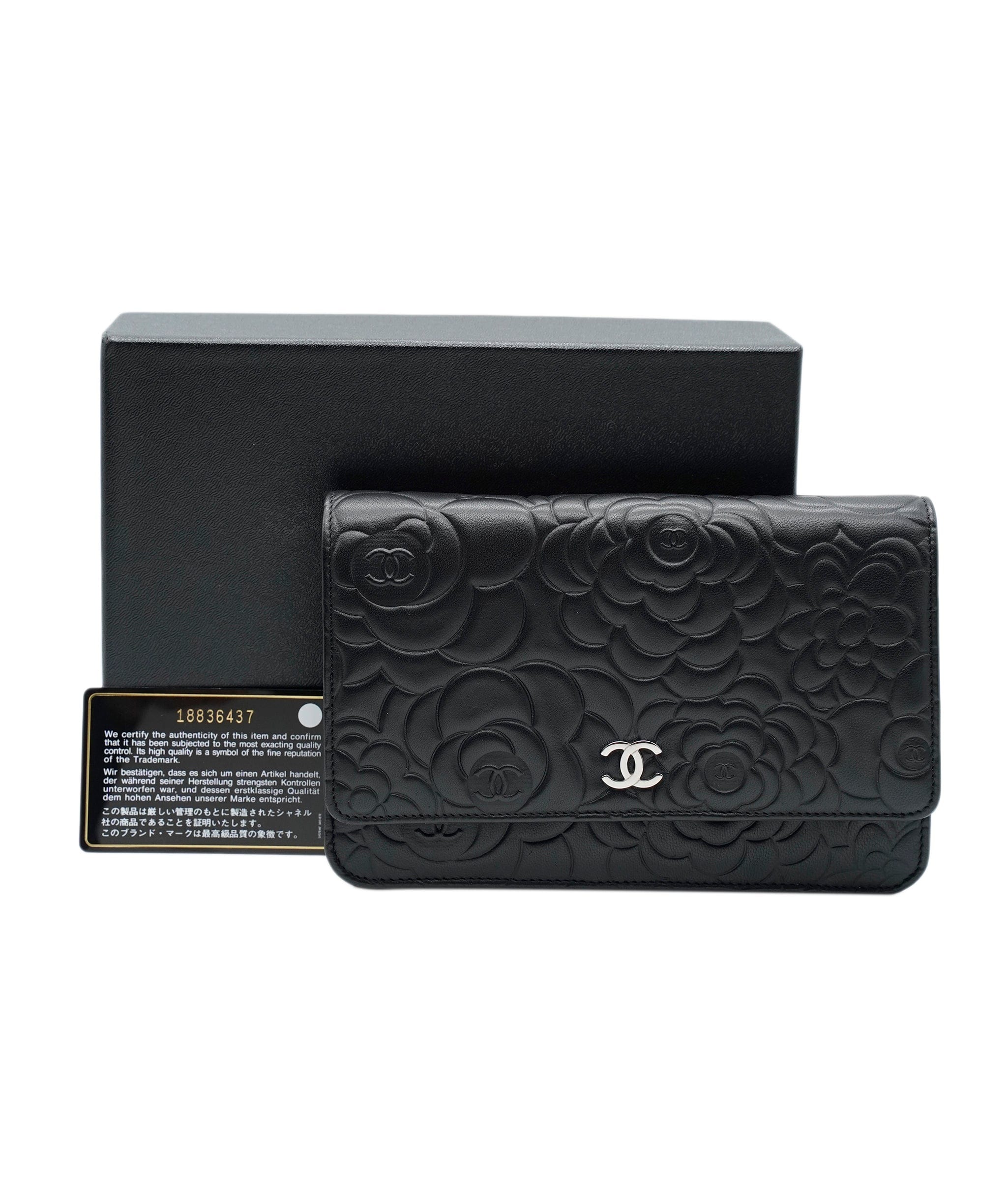 Chanel Chanel Camellia flower WOC ASC2355