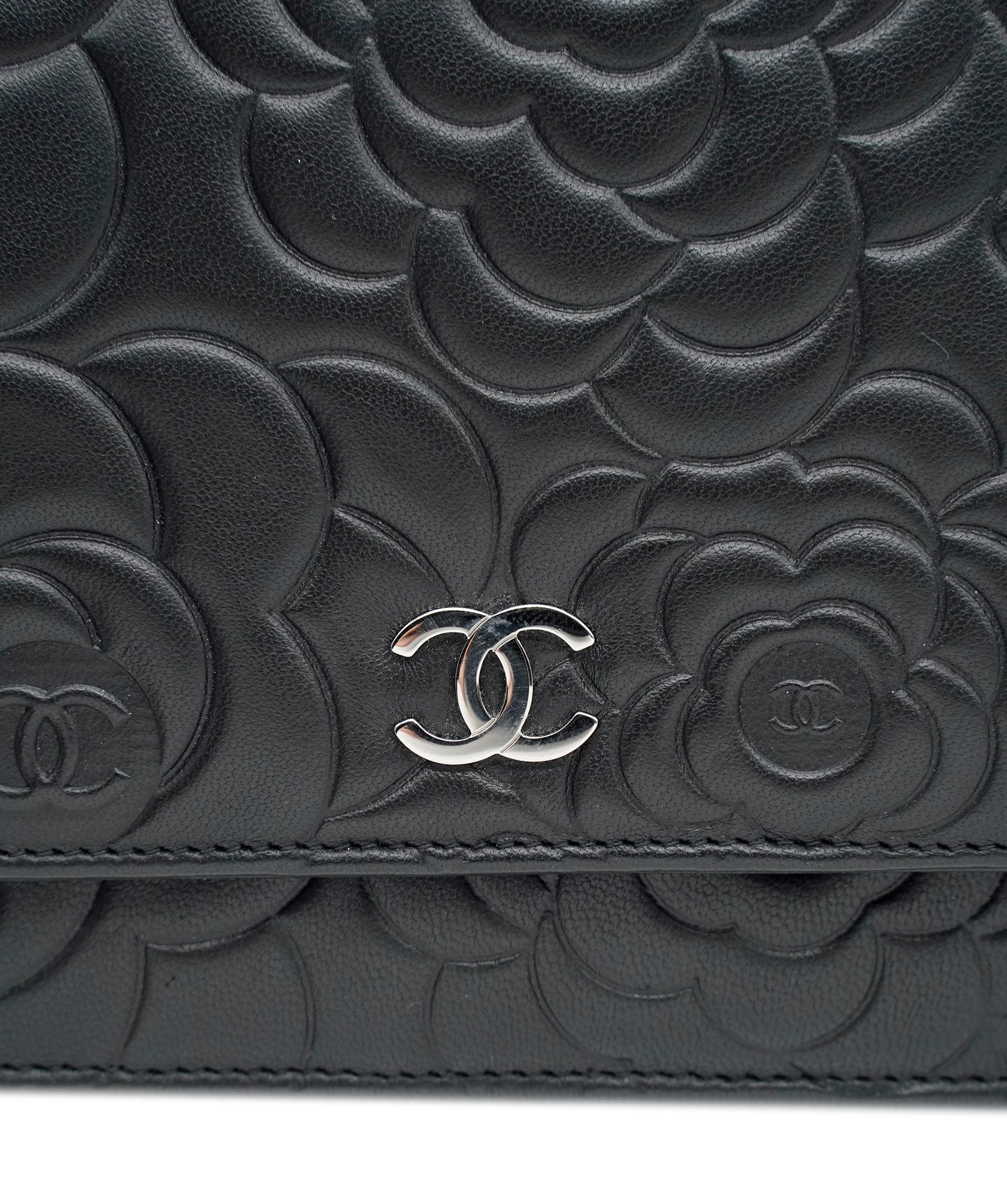 Chanel Chanel Camellia flower WOC ASC2355