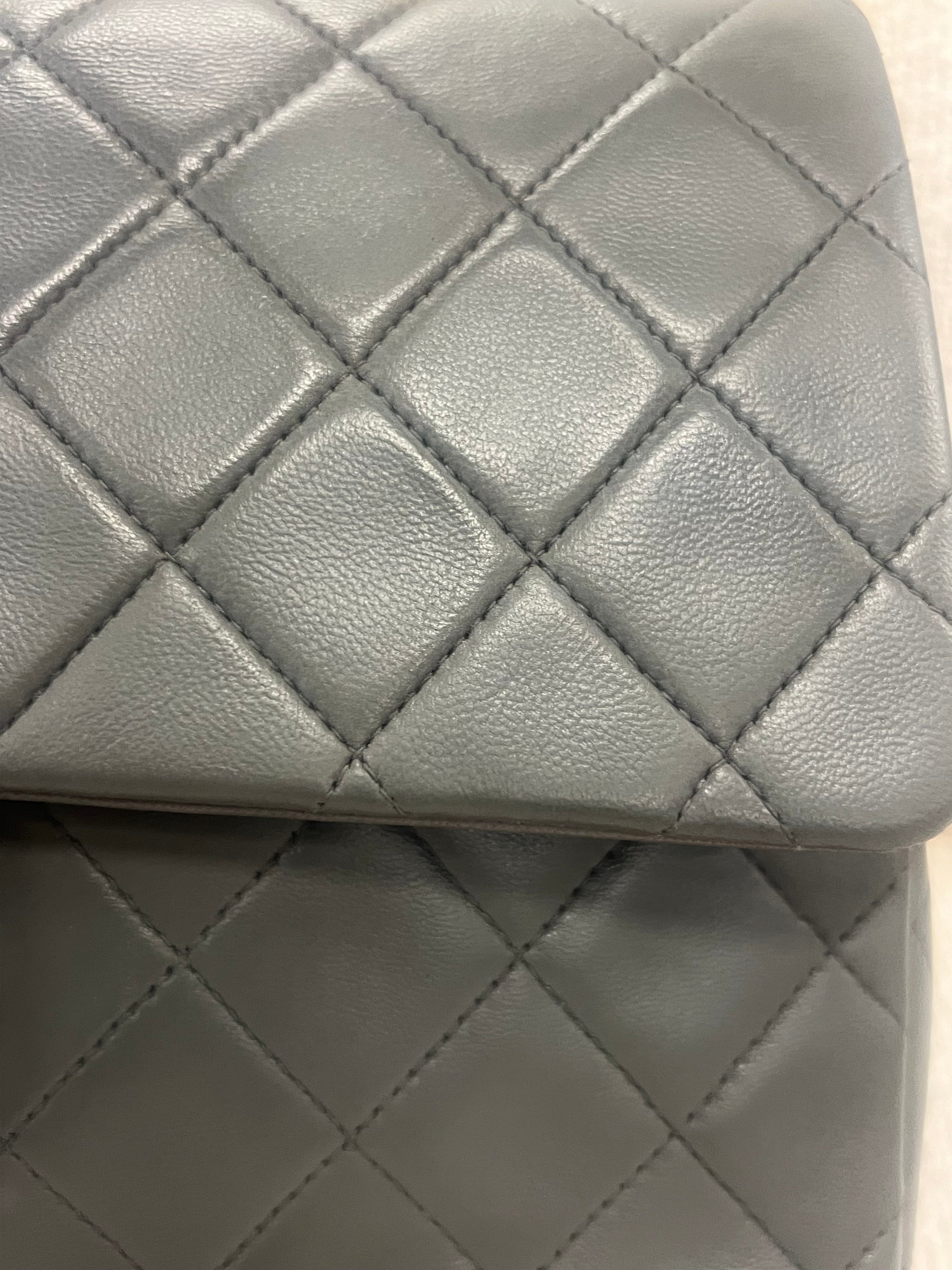 Chanel Chanel Classic Medium Lamb GHW Grey DXBS2338