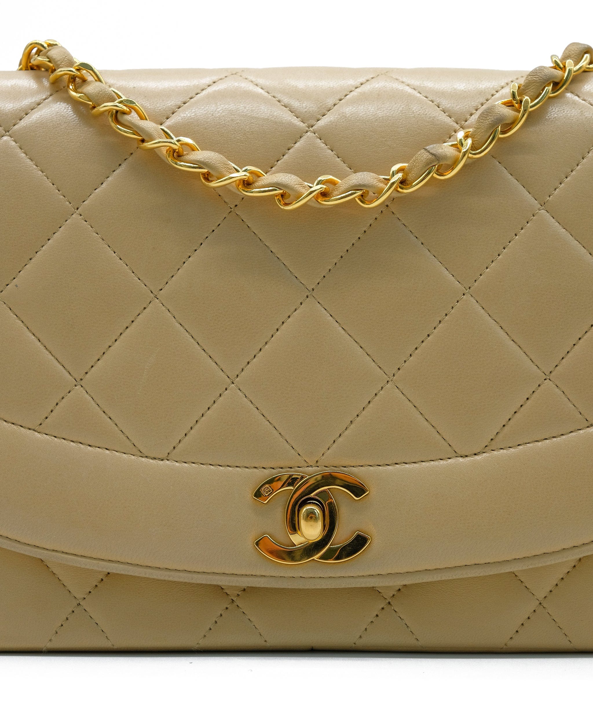 Chanel Chanel Diana 25 Beige 90163002 ASL7863