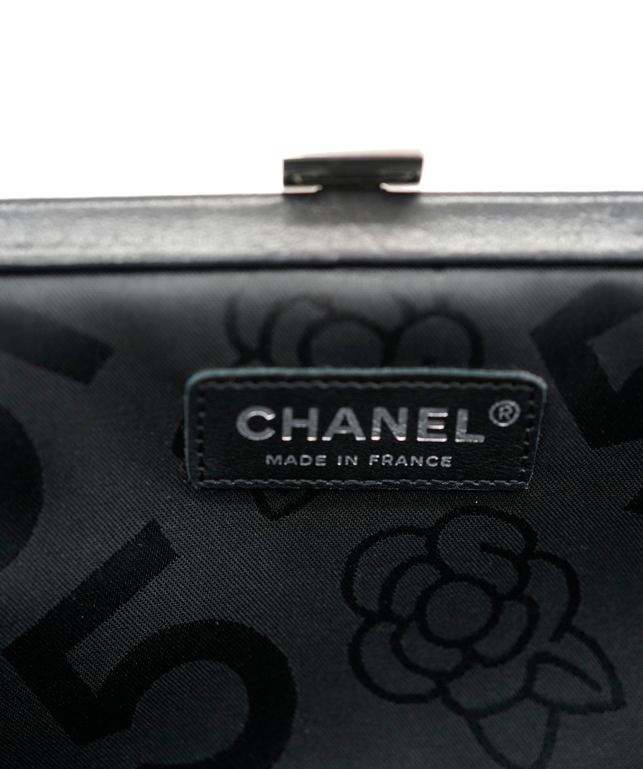 Chanel Chanel Kisslock Vertical Lambskin Clutch with CC lock  ALC0874