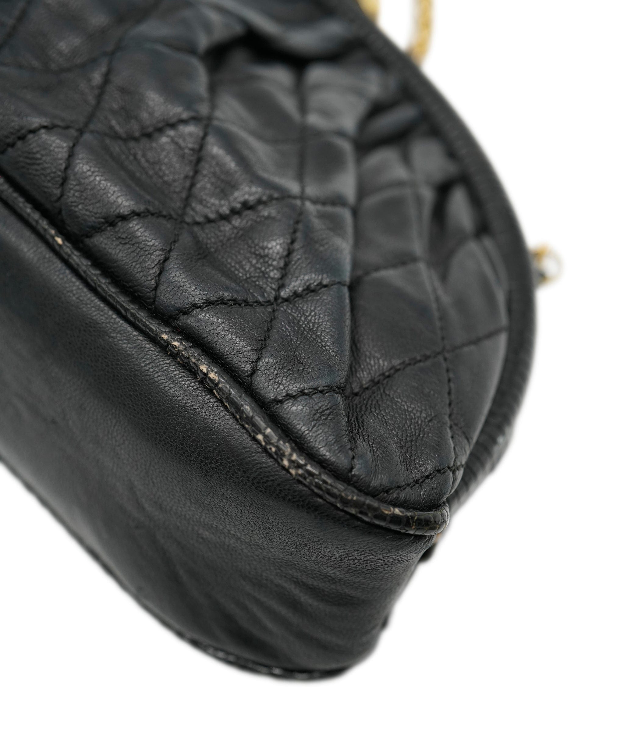 Chanel Chanel Lizard Black Purse ALC1075