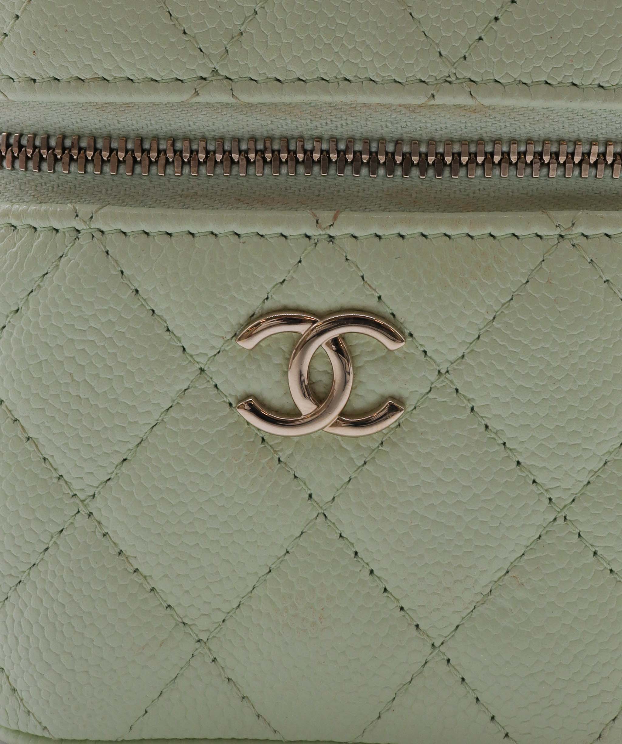 Chanel Chanel Micro Green Caviar RJC4070