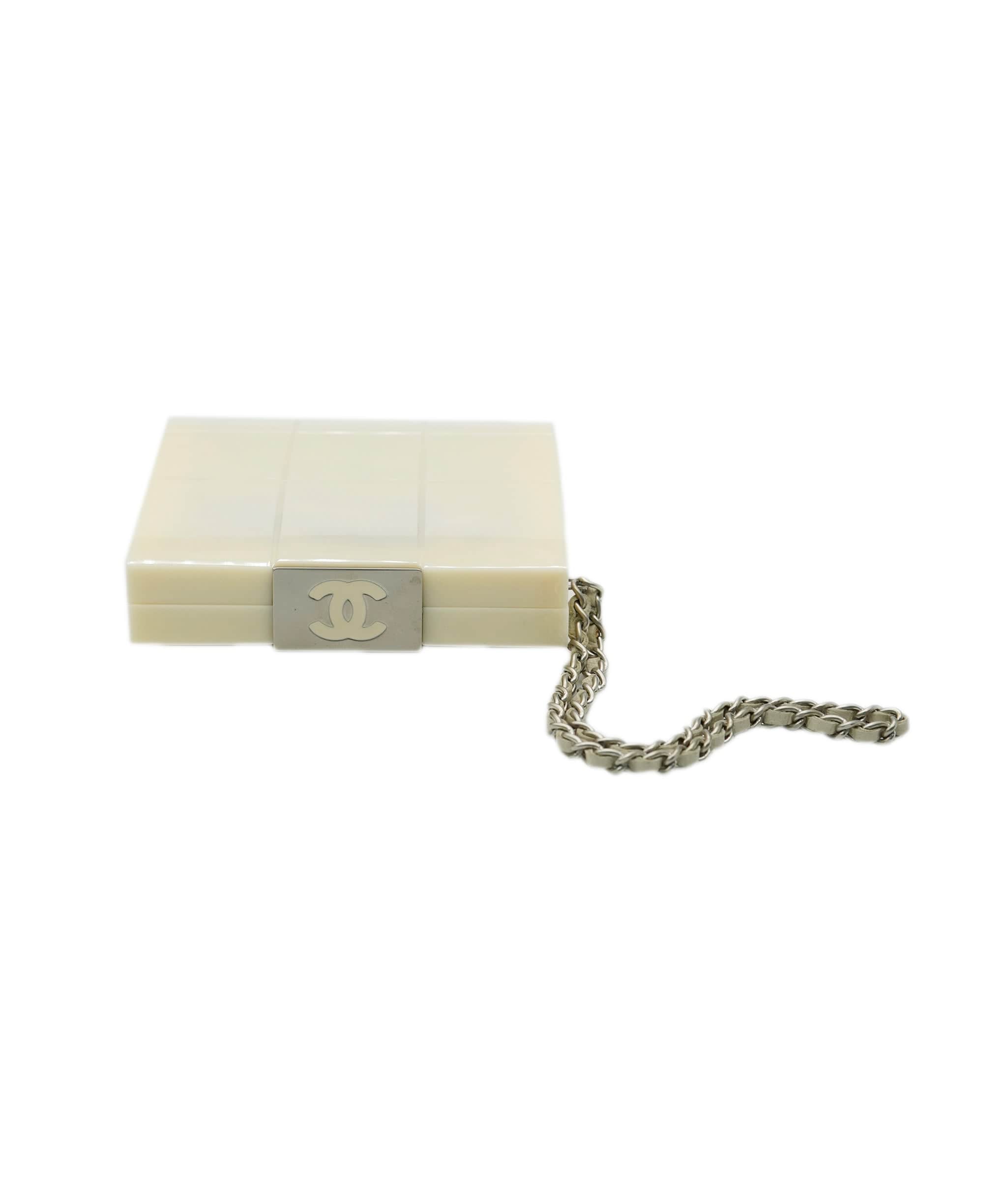 Chanel Chanel Minaudiere Clutch ALC1735