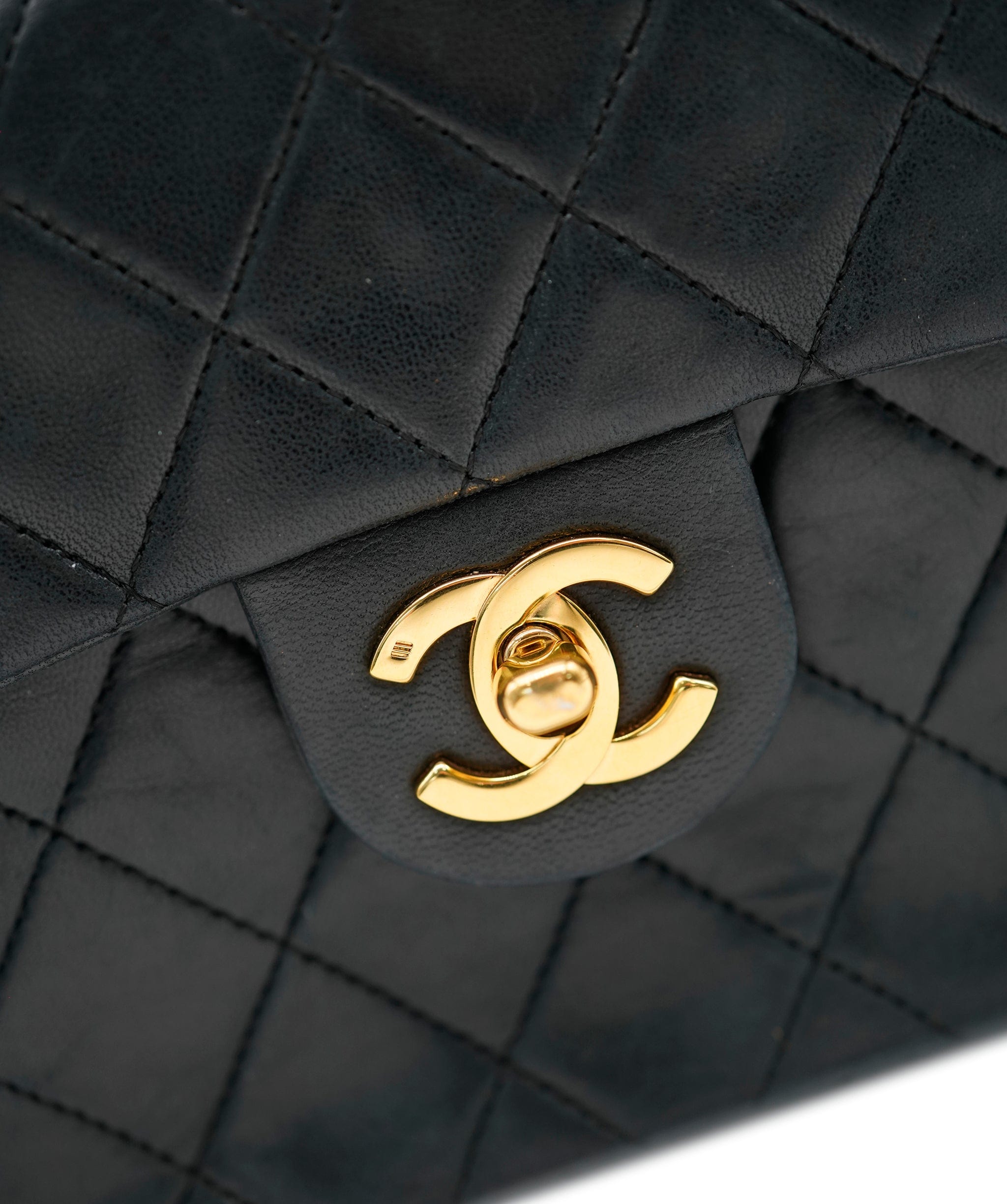 Chanel Chanel mini square black AVC1075