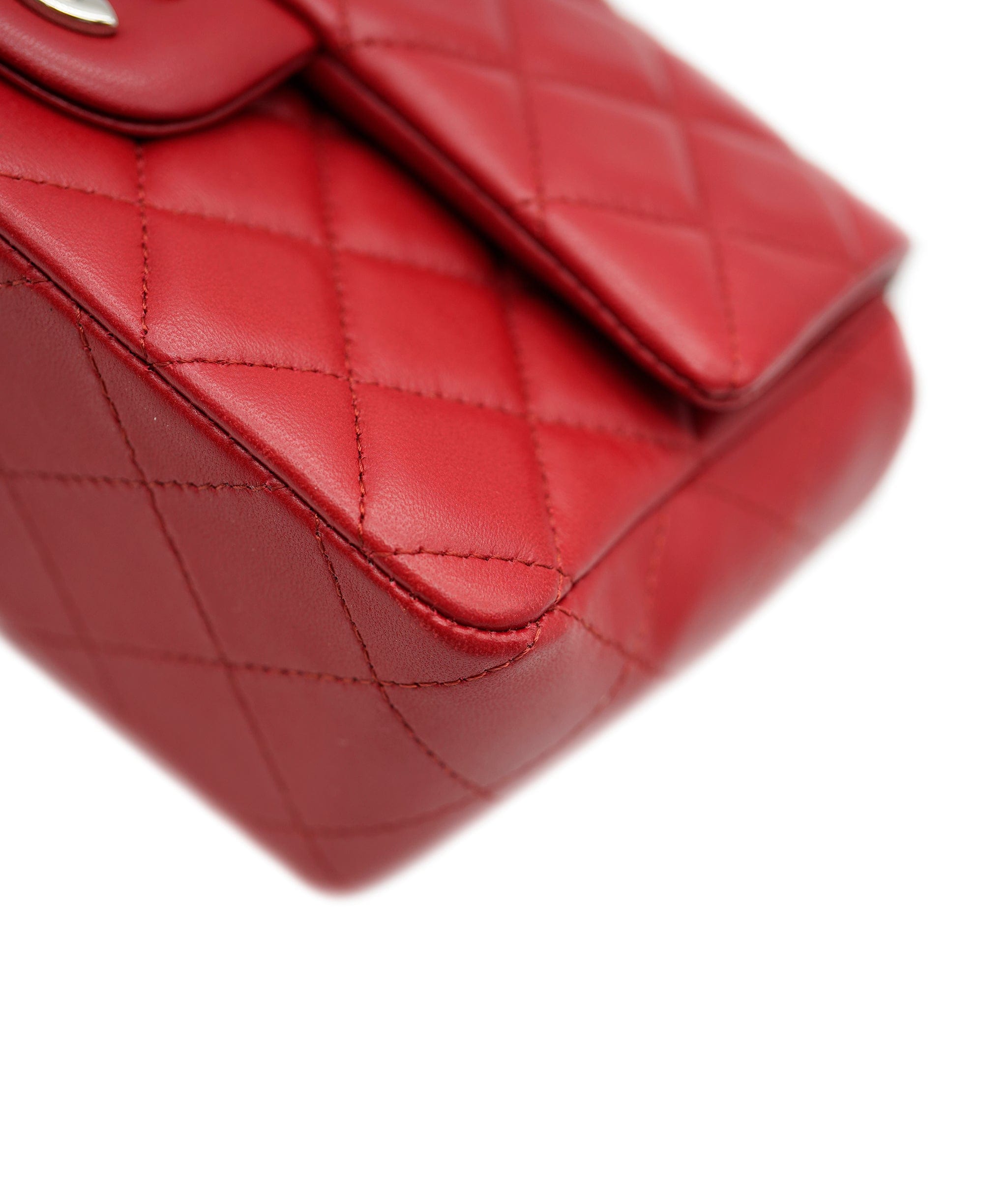 Chanel Chanel Red Top Crossbody ASL8205