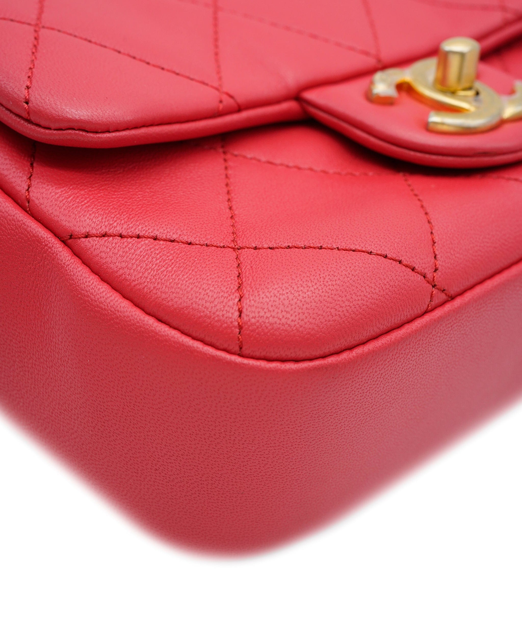 Chanel Chanel Top Handle Red Lambskin with GHW  ALC1531