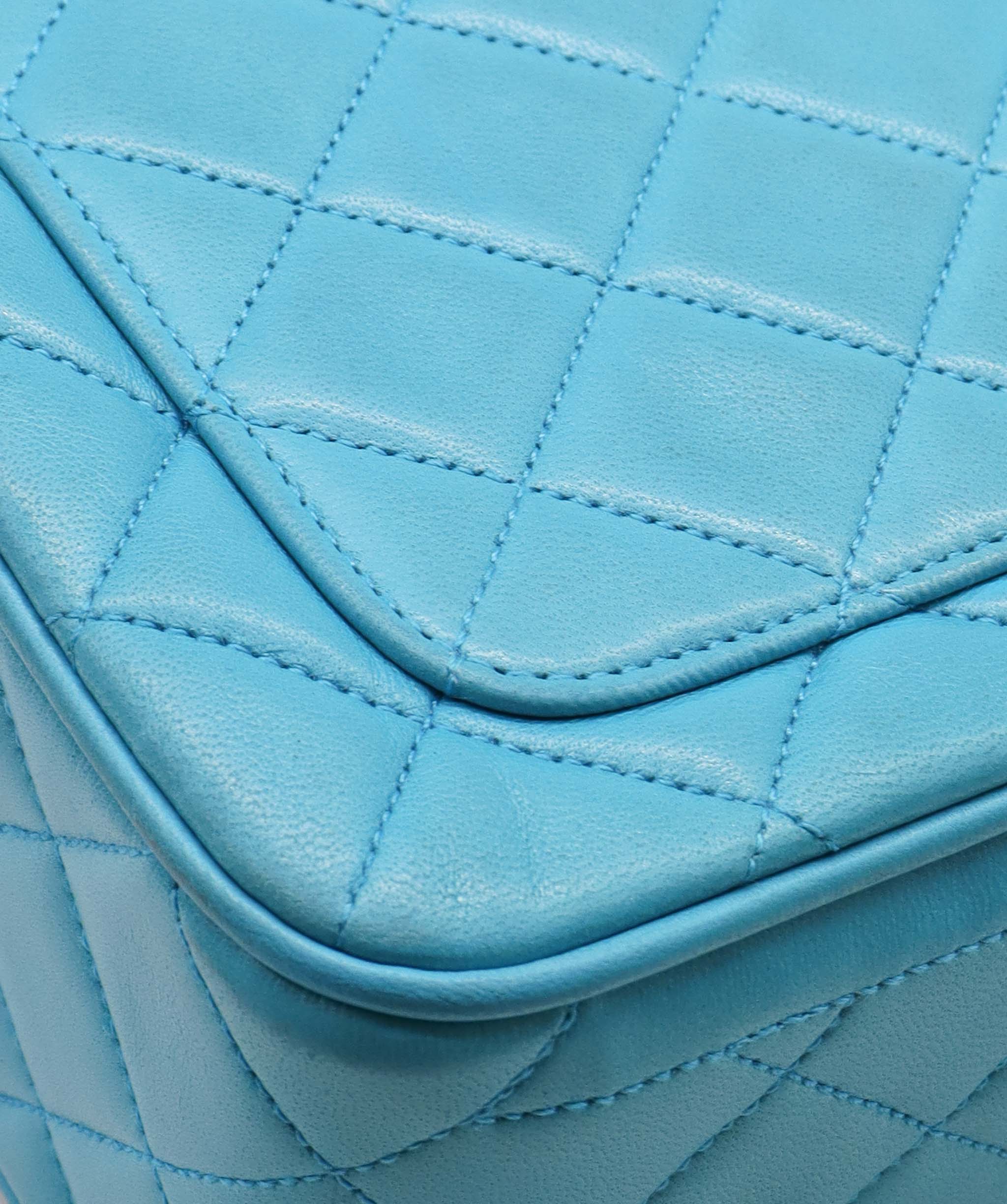 Chanel Chanel turquoise lambskin pop lock bag  90247403 DXBS0606