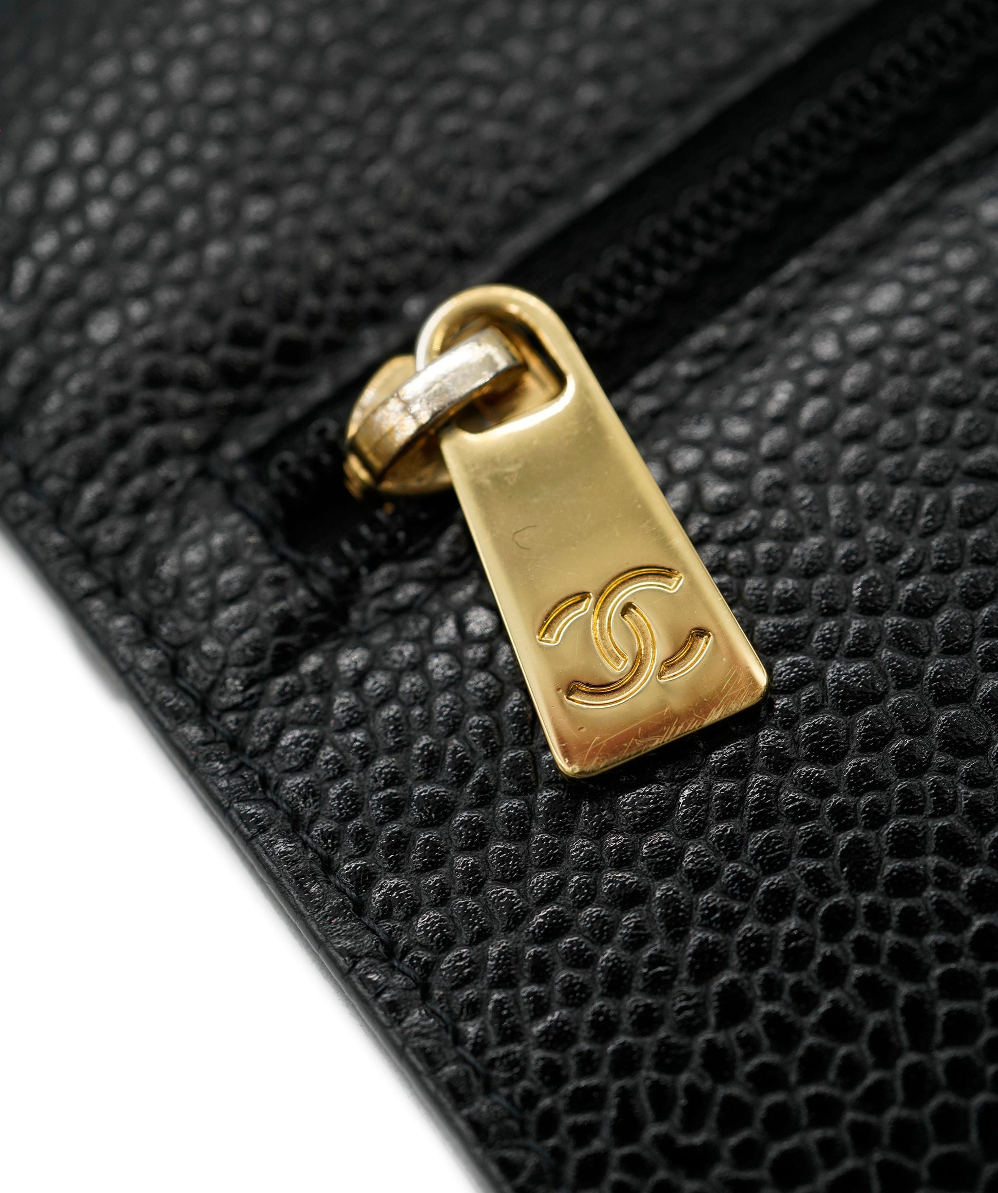 Chanel Chanel Vintage Black Caviar CC Timeless Wallet On Chain ABC0553