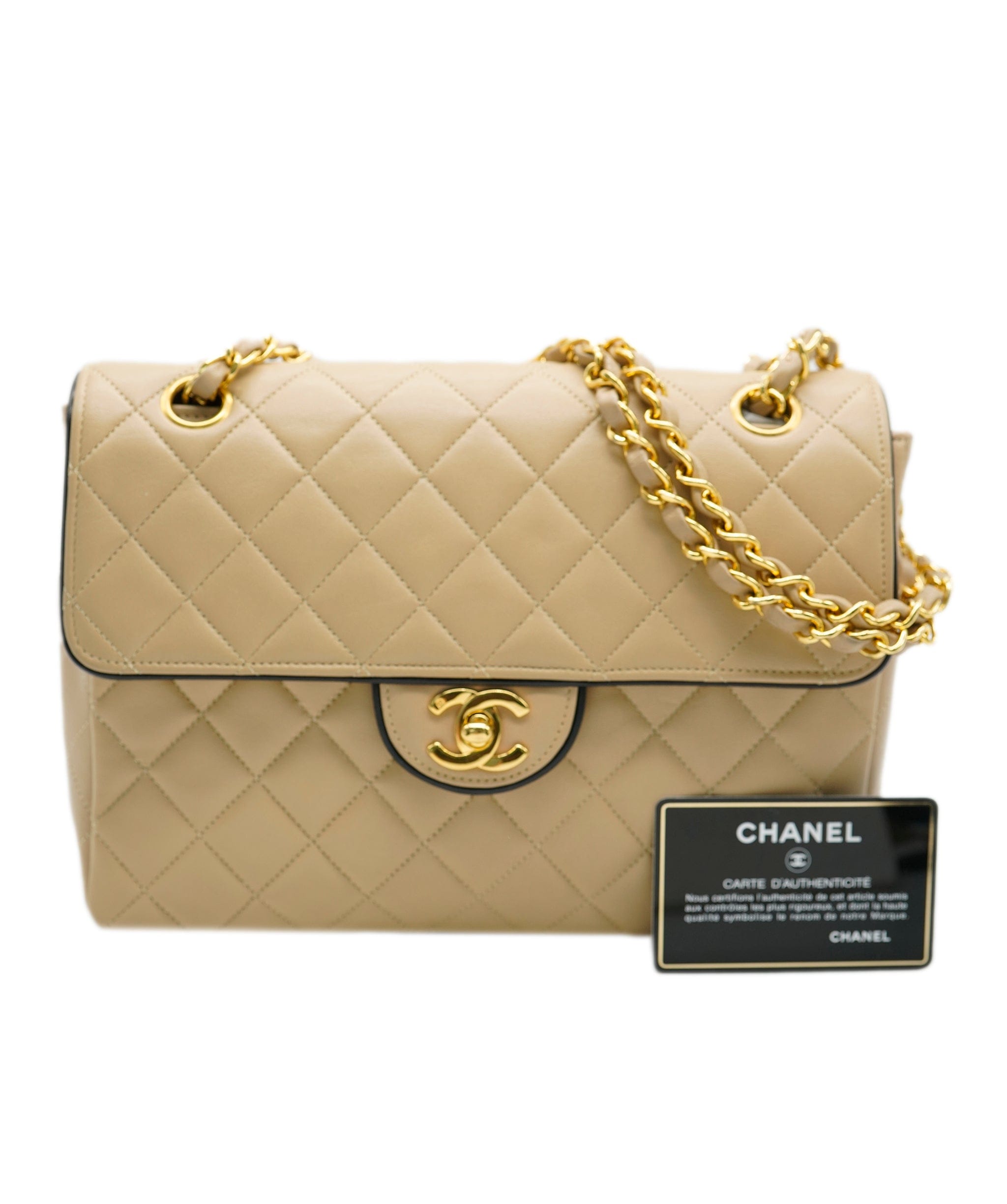 Chanel Chanel Vintage Classic Flap Small Beige / Black Trim Lambskin GHW SKL1631