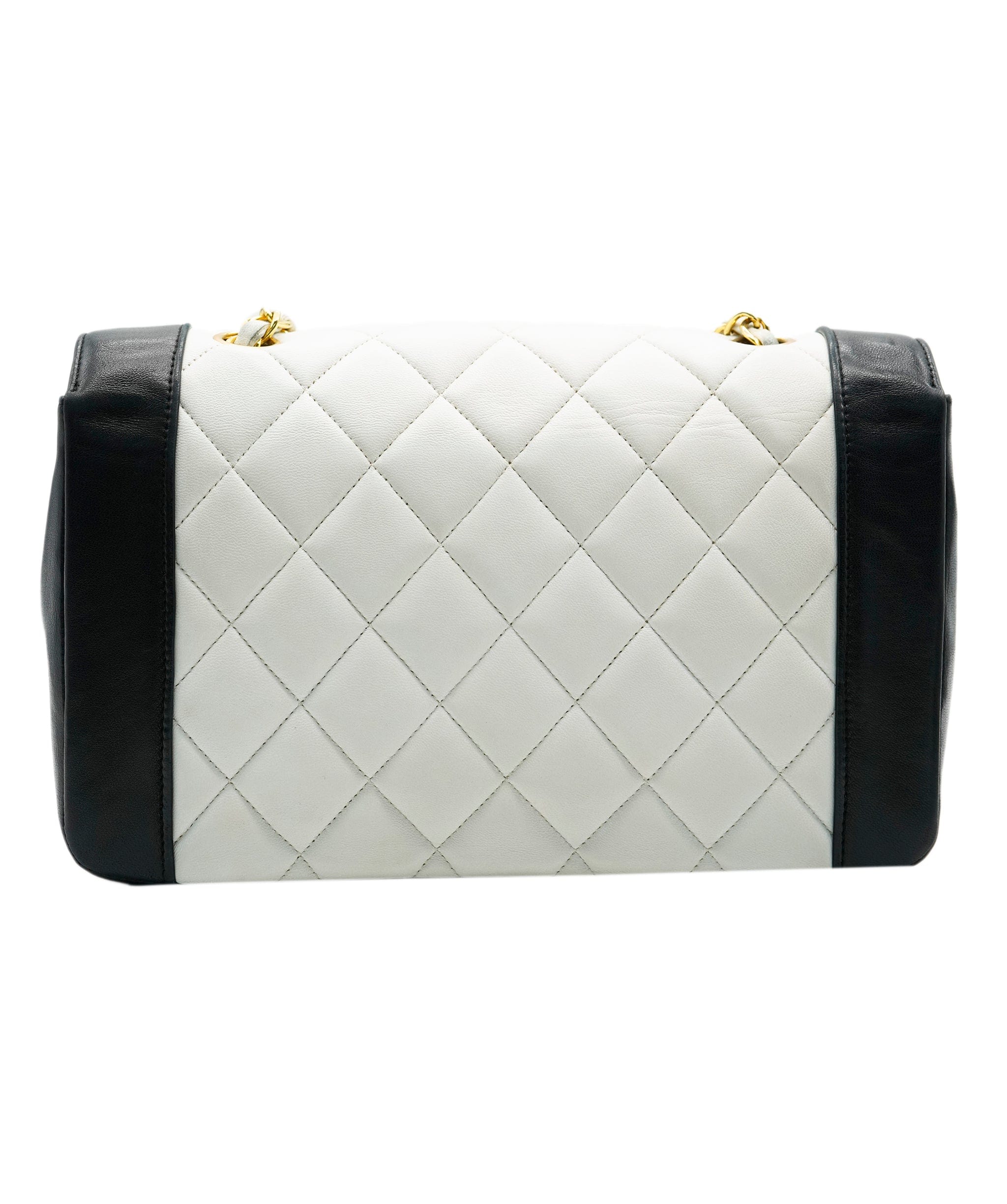 Chanel Chanel Vintage Diana White / Black Lambskin GHW SKL1636