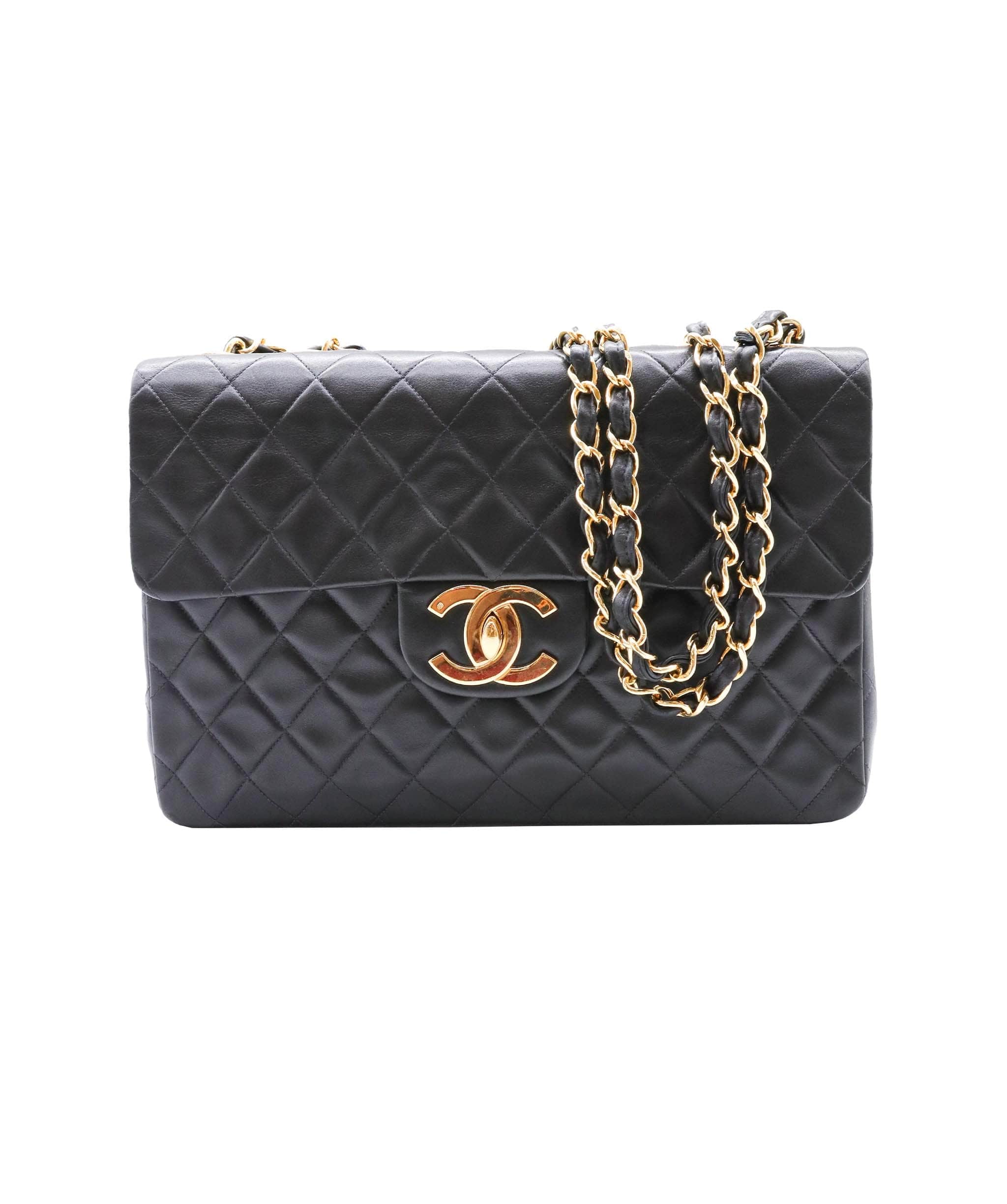 Chanel CHANEL VINTAGE MATELASSE 34 CHAIN SHOULDER BAG BLACK LAMB SKIN 90244702 DXBS0593