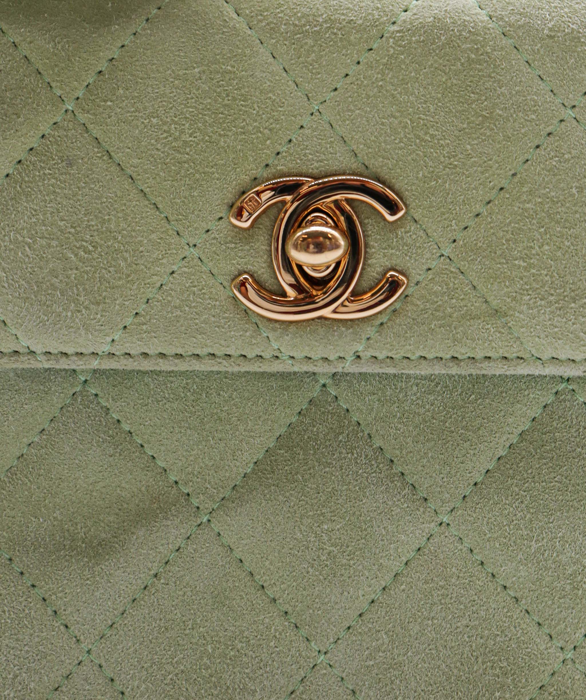 Chanel CHANEL VINTAGE MATELASSE HAND BAG GREEN SUEDE 90248810 DXBS0601