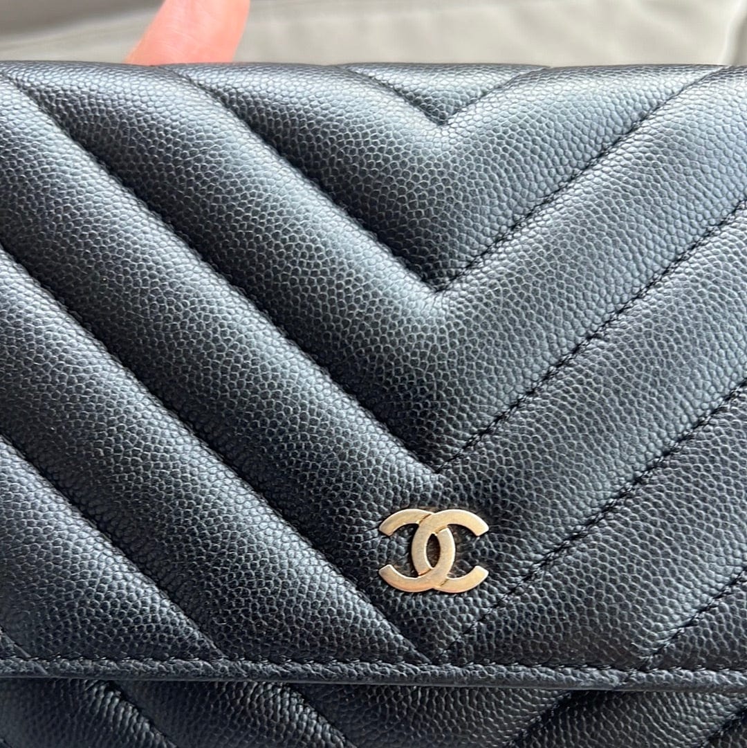 Chanel Chanel WOC Chevron Black Caviar GHW #25 ASL8695