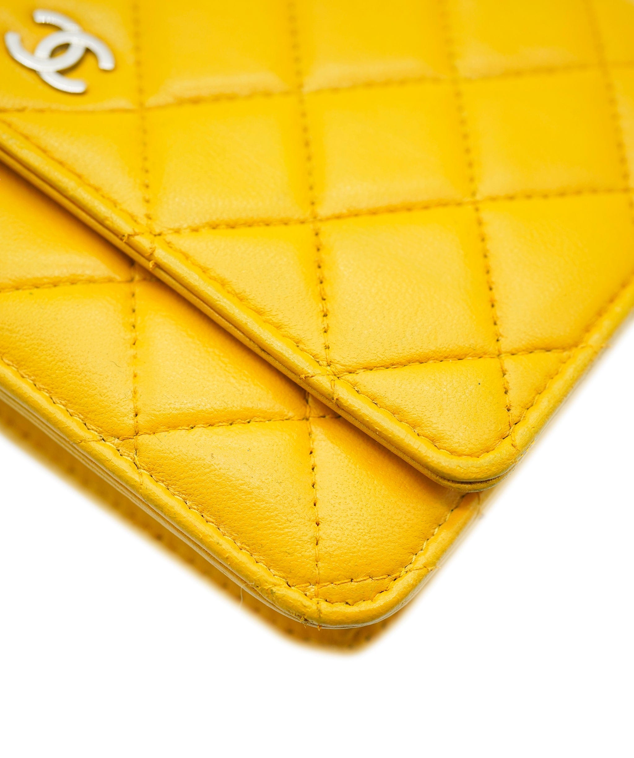 Chanel Chanel WOC yellow AVC1960