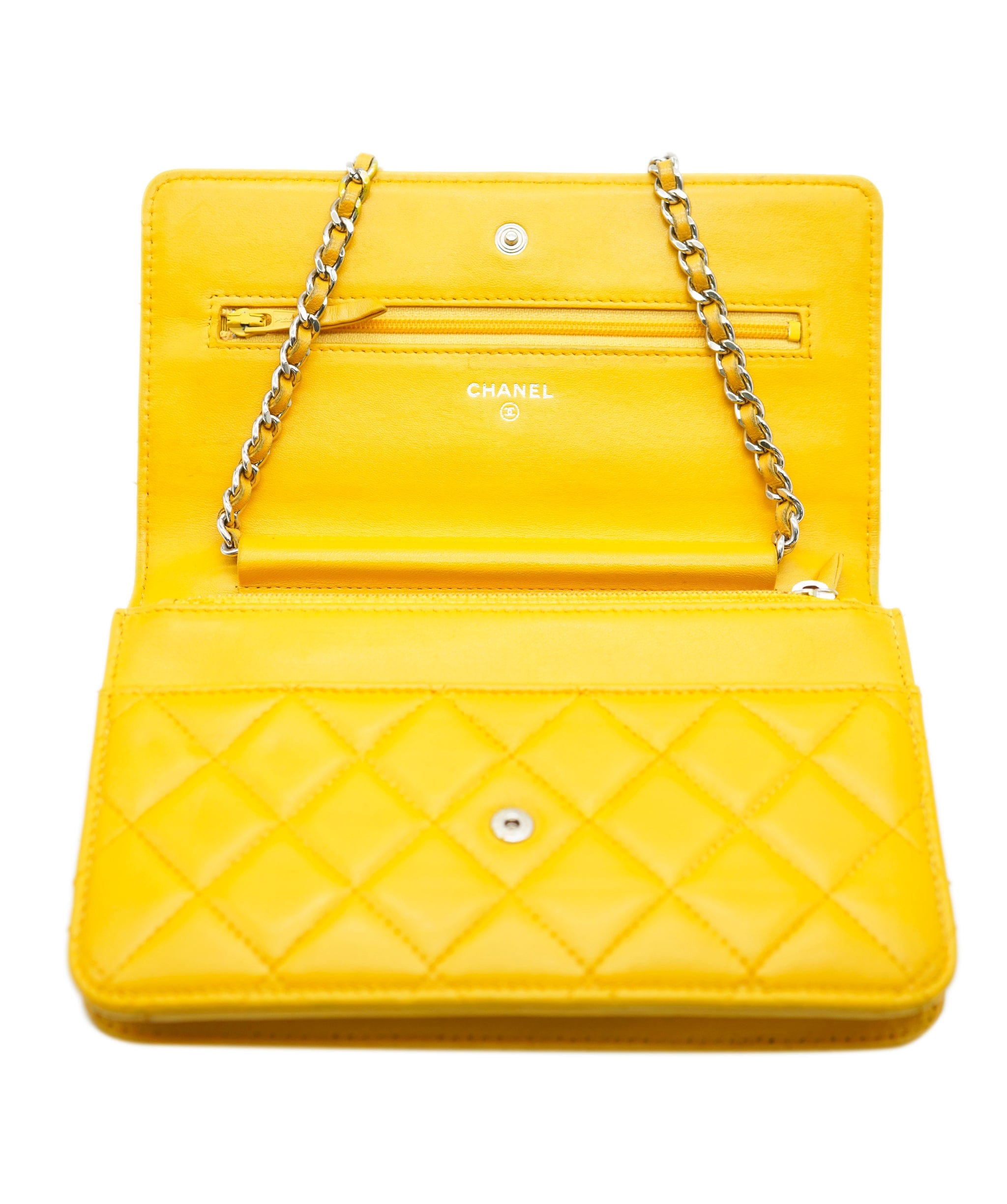 Chanel Chanel WOC yellow AVC1960