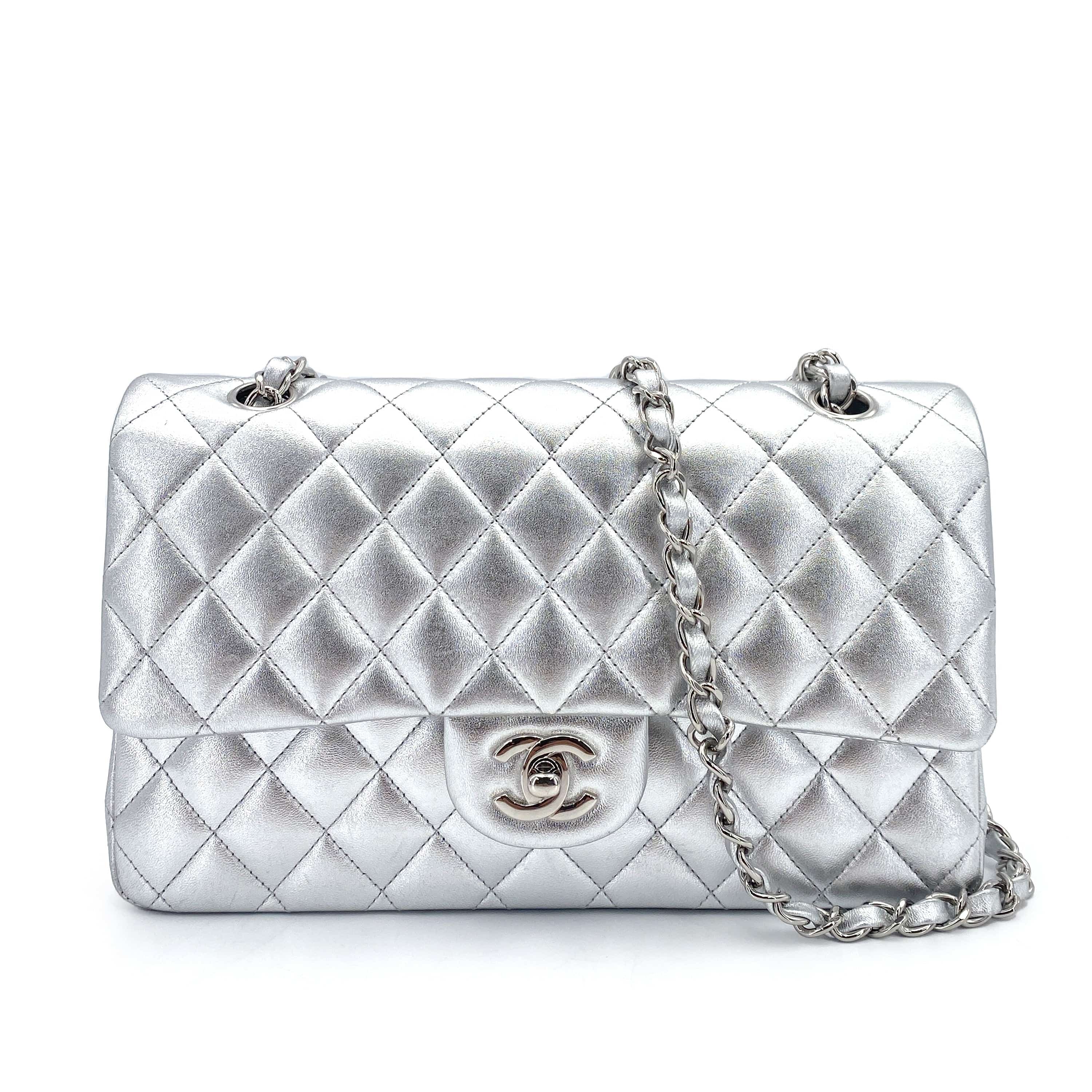 Chanel Chanel Classic Flap Medium Metallic Silver Lambskin SHW #13 90245570