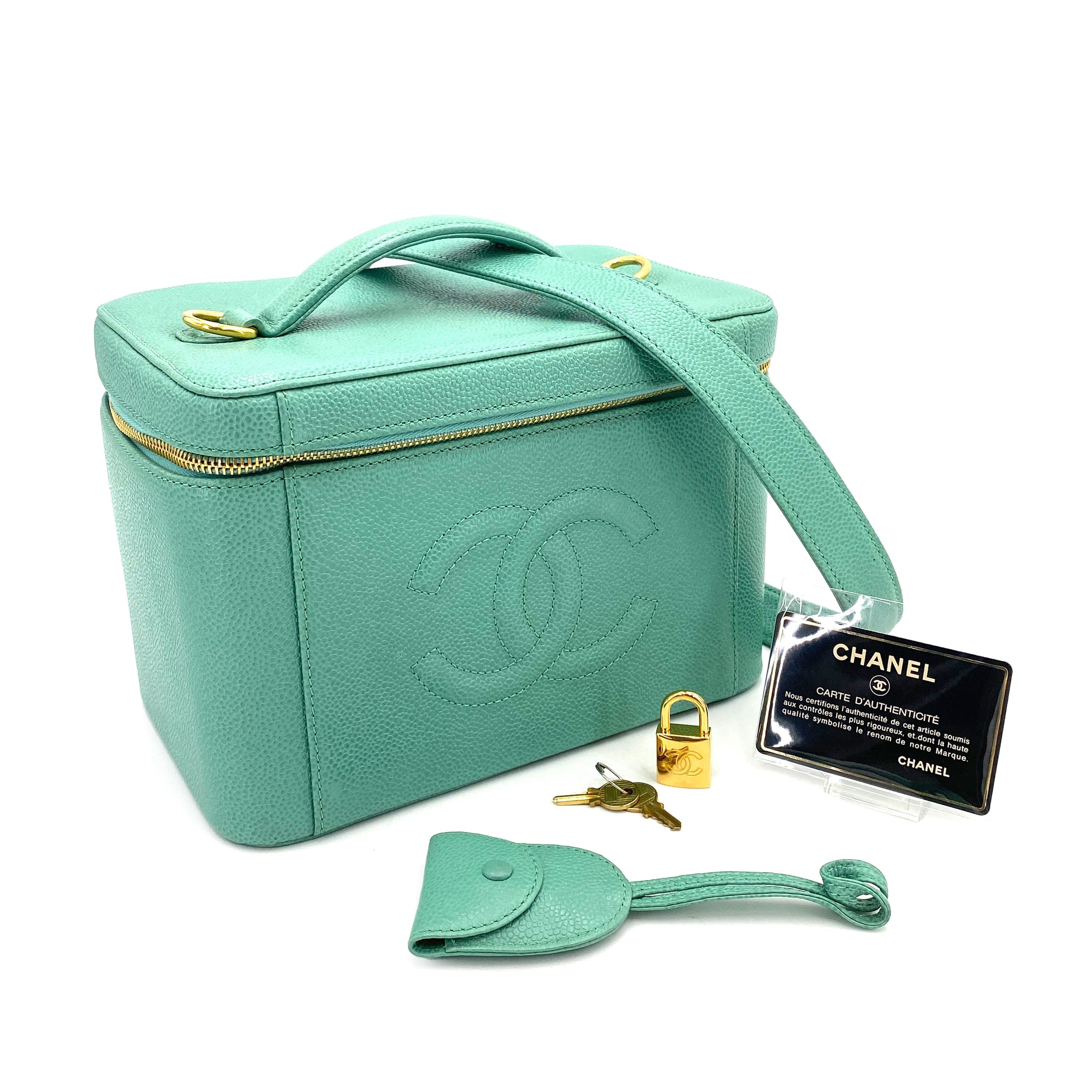 Chanel CHANEL VINTAGE 2WAY VANITY HAND SHOULDER BAG GREEN CAVIAR SKIN 90250081