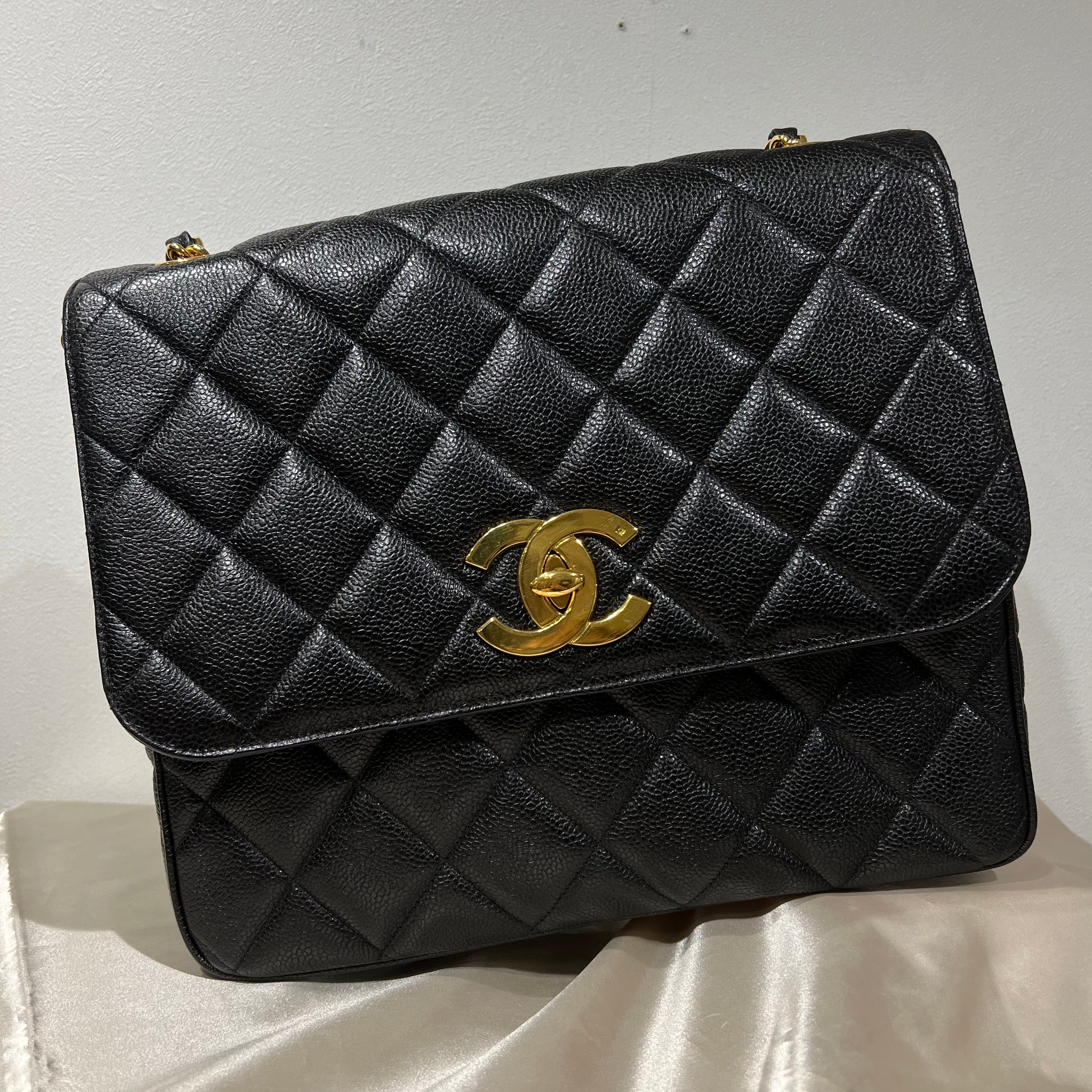 Chanel CHANEL VINTAGE BIG COCO SHOULDER BLACK CAVIAR SKIN 90207759