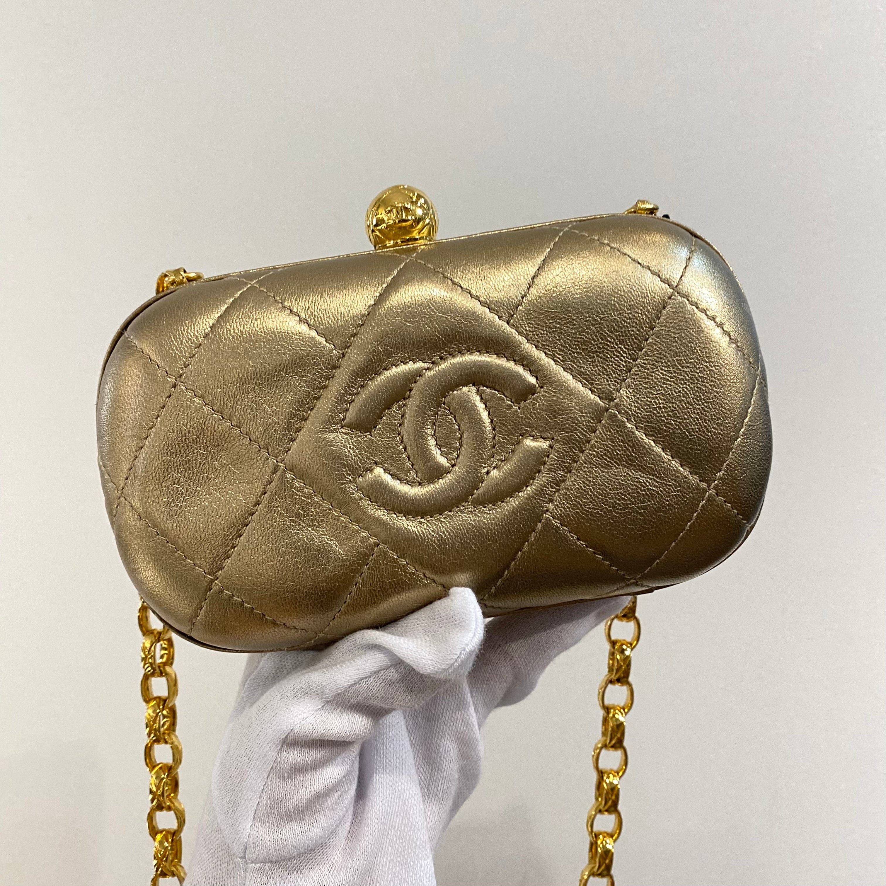 Chanel CHANEL VINTAGE BIJOU CHAIN SHOULDER BAG GOLD LAMB SKIN 90189295