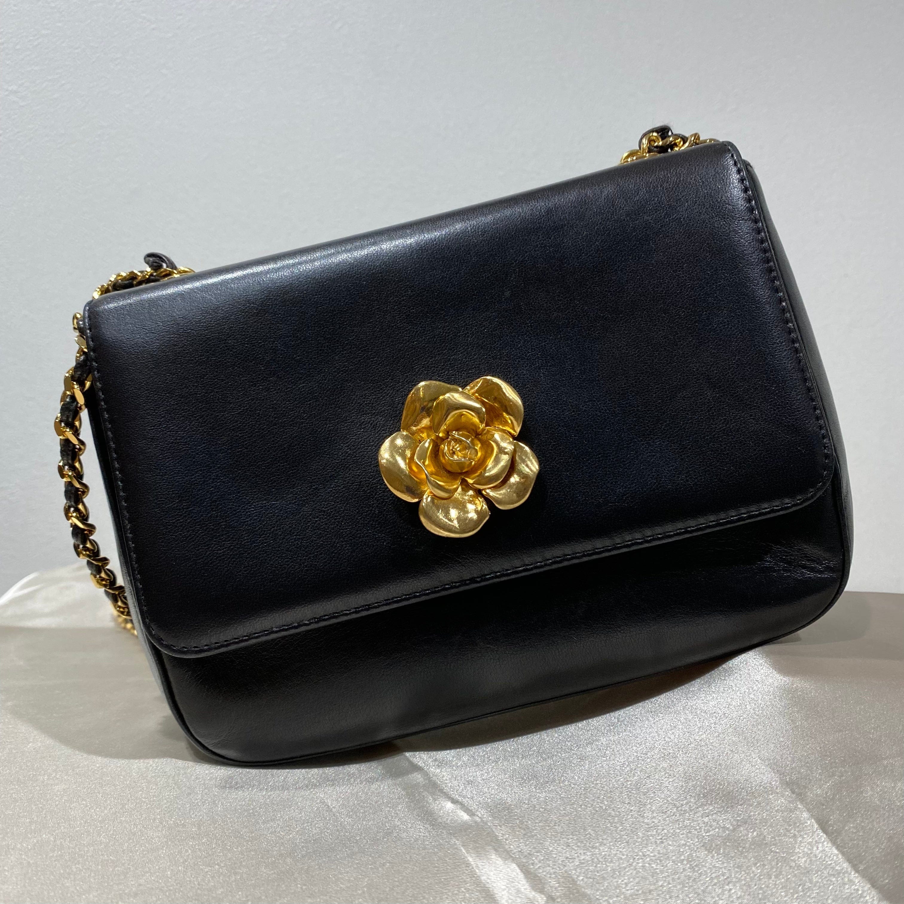 Chanel CHANEL VINTAGE CAMELLIA CHAIN BLACK LAMB SKIN 90202741