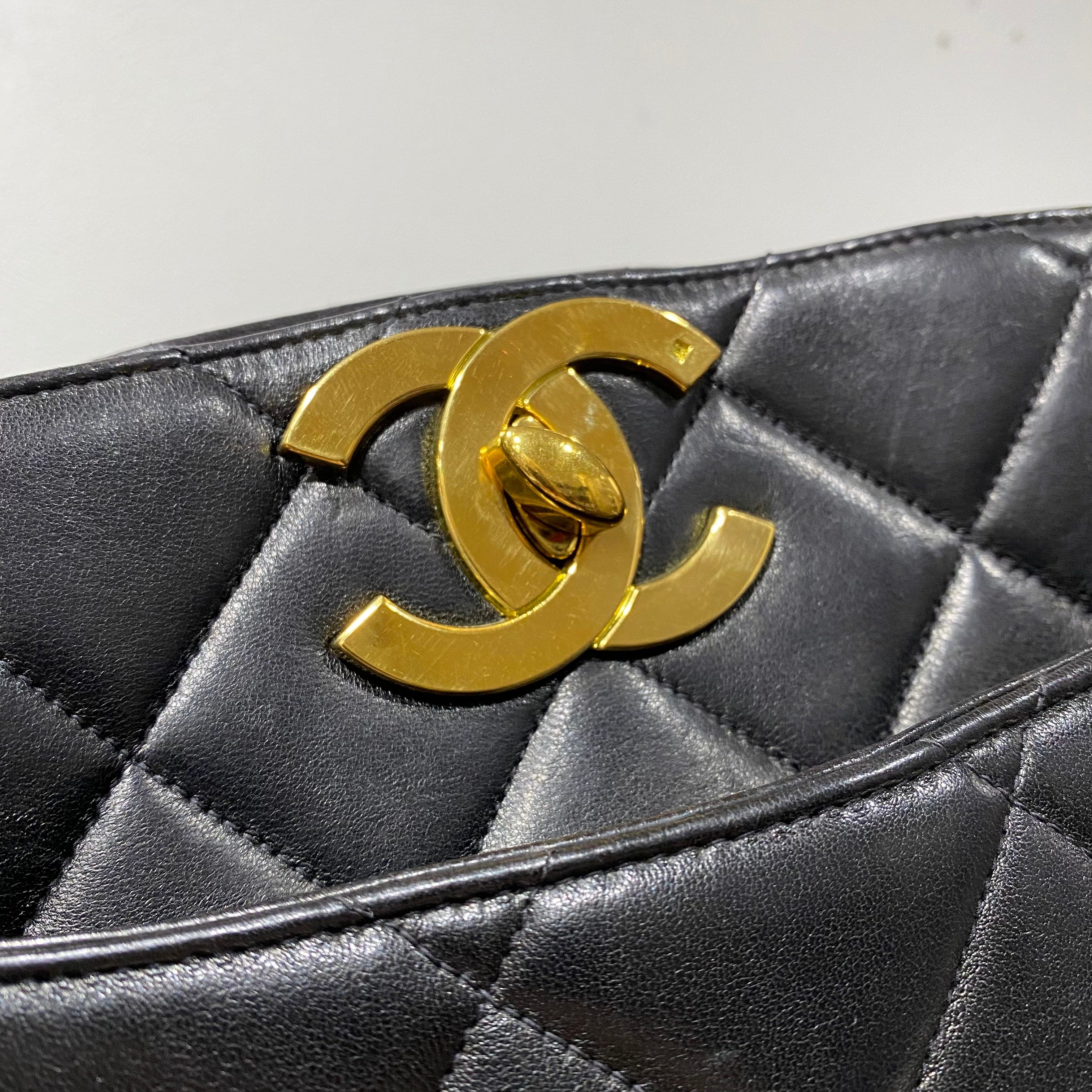 Chanel CHANEL VINTAGE CHAIN TOTE BLACK LAMB SKIN 90197607