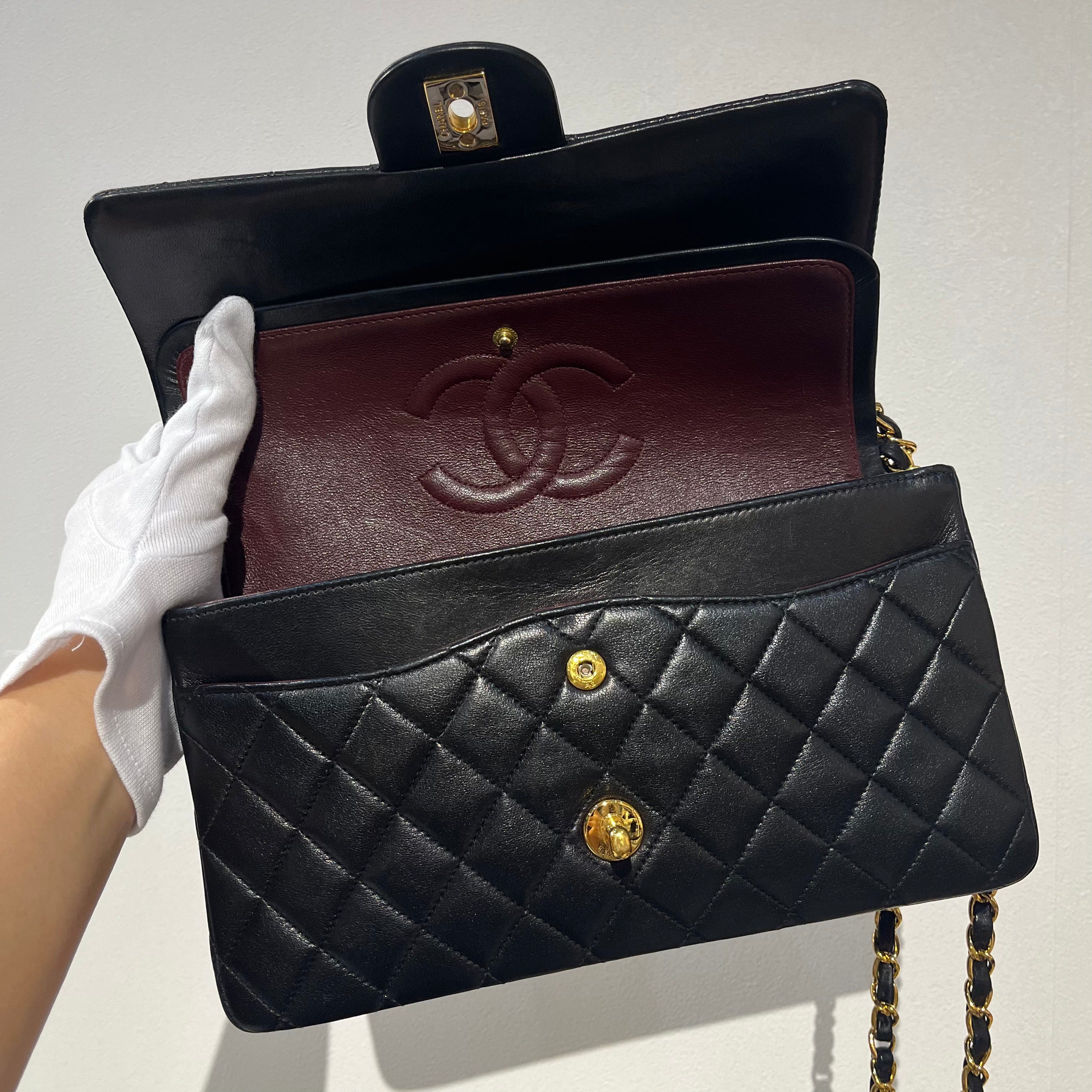 Chanel CHANEL VINTAGE CLASSIC FLAP MEDIUM BLACK LAMB SKIN 90198437