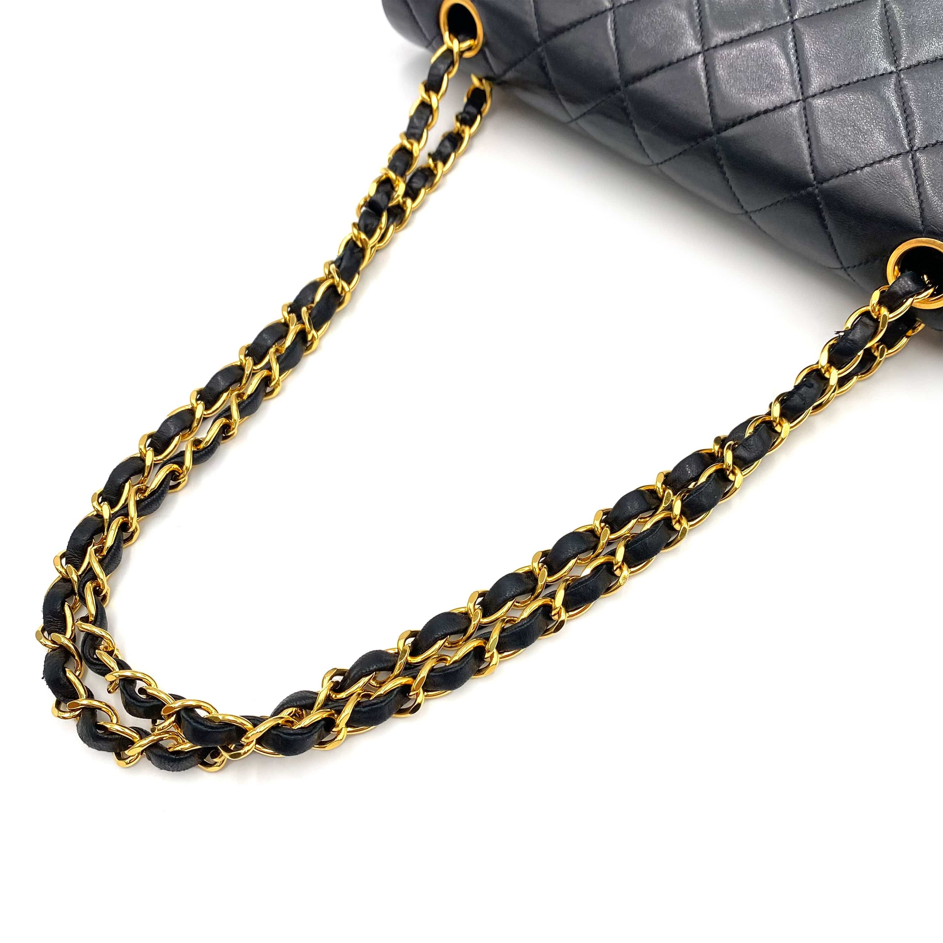 Chanel CHANEL VINTAGE CLASSIC FLAP MEDIUM CHAIN SHOULDER BAG BLACK LAMB SKIN 90233164