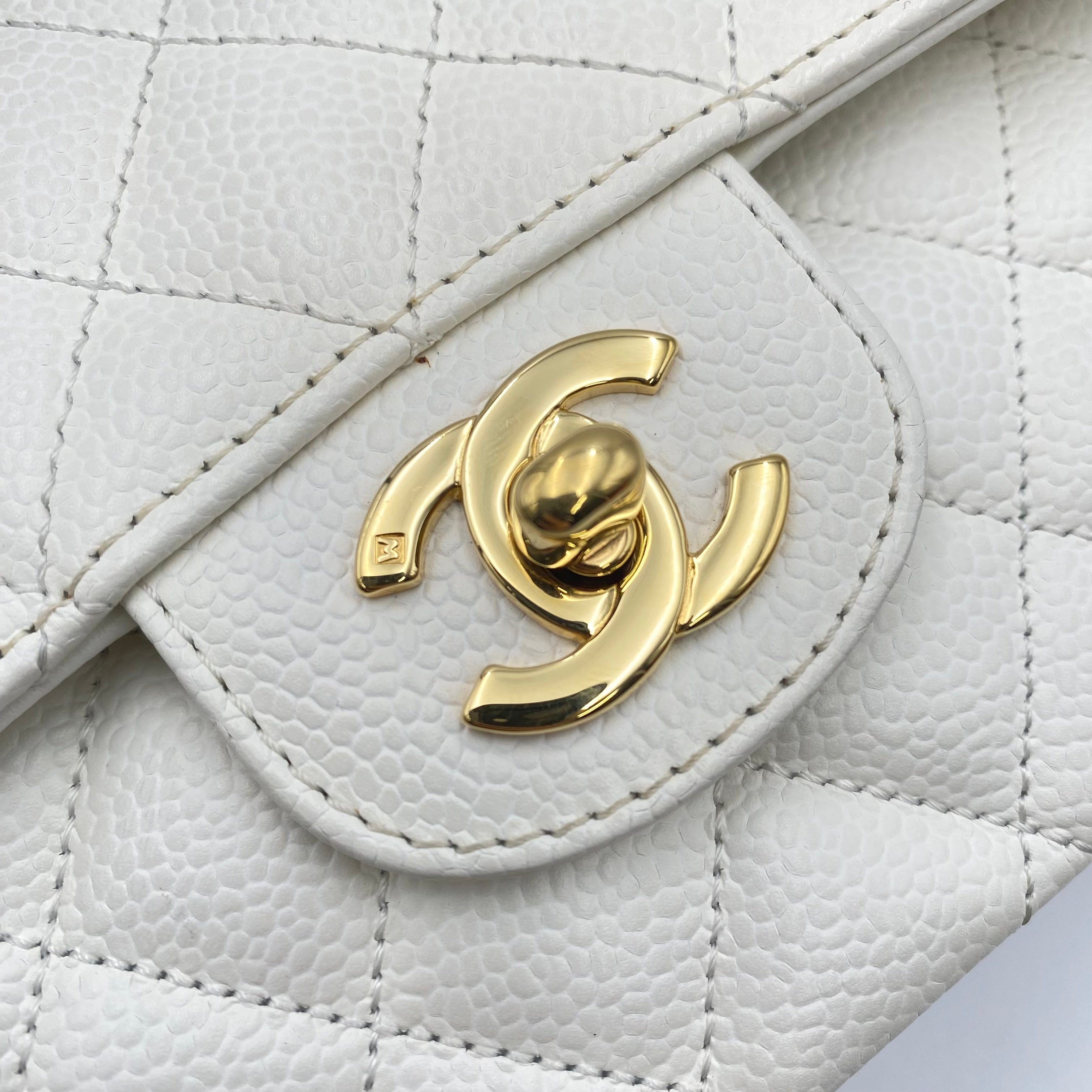 Chanel CHANEL VINTAGE CLASSIC FLAP MEDIUM CHAIN SHOULDER BAG white CAVIAR SKIN 90219634